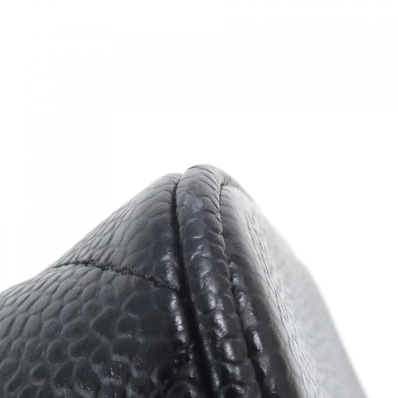 CHANEL Matelasse 1804 Handbag Grained Calfskin 3