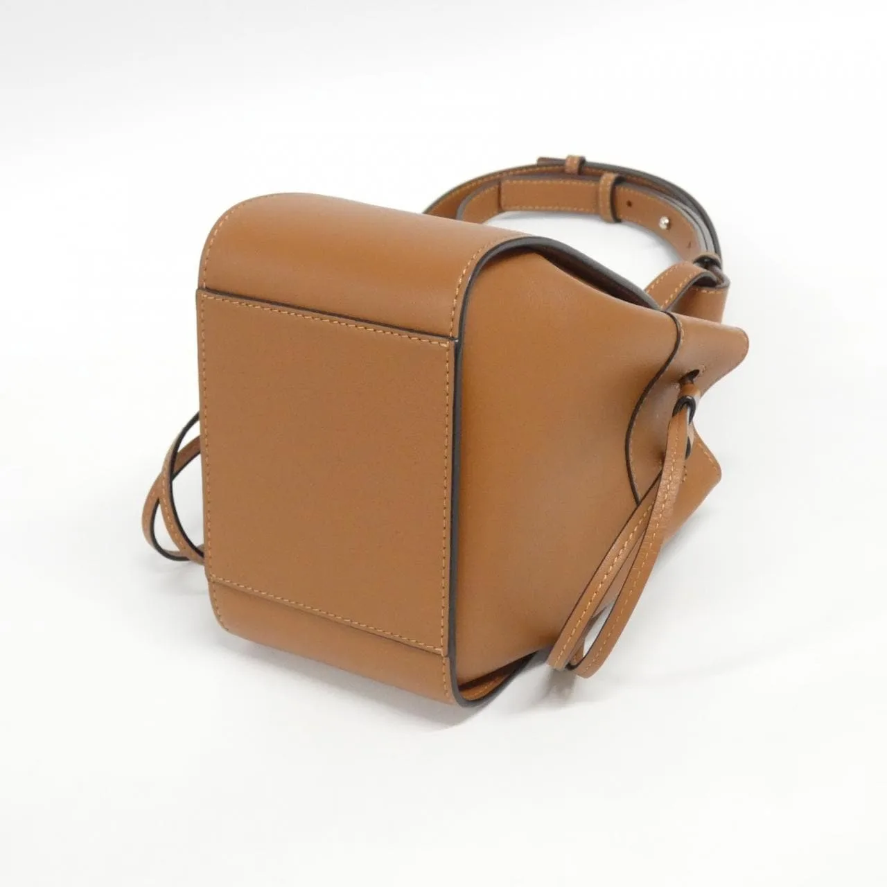 LOEWE Hammock 314 30 V07 肩背包 3