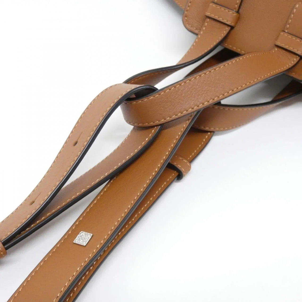 LOEWE Hammock 387 30 S35 肩背包 5