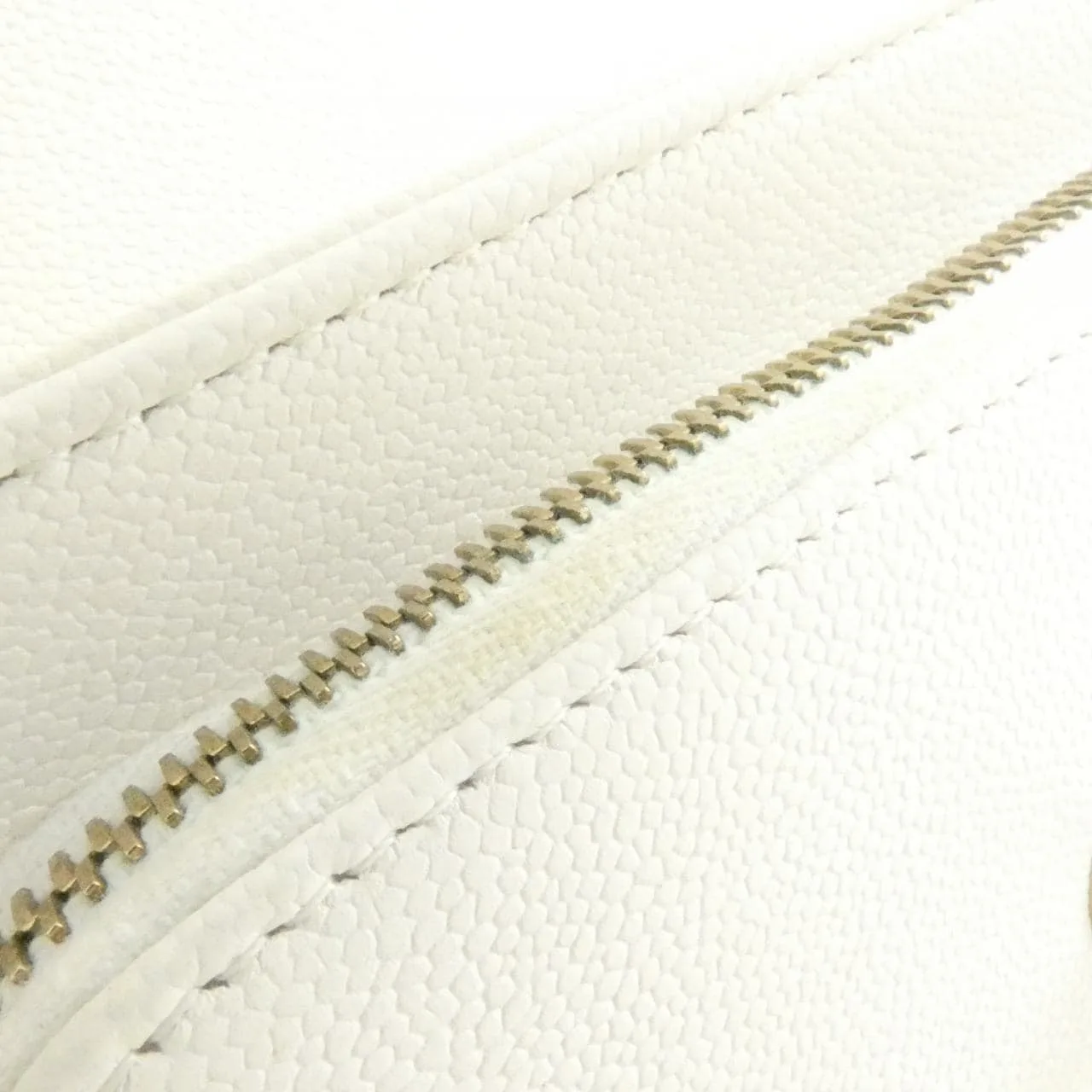 CHANEL 93749 Handbag Grained Calfskin 8