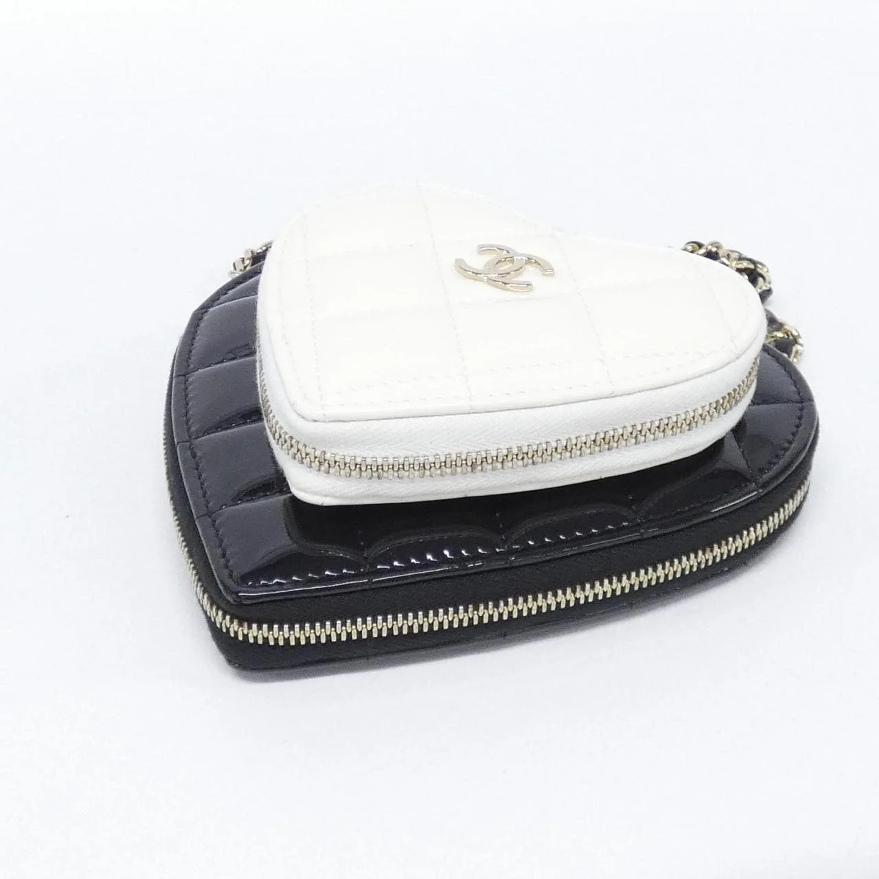 CHANEL Chanel 19 AP3295 Shoulder Patent Leather 3