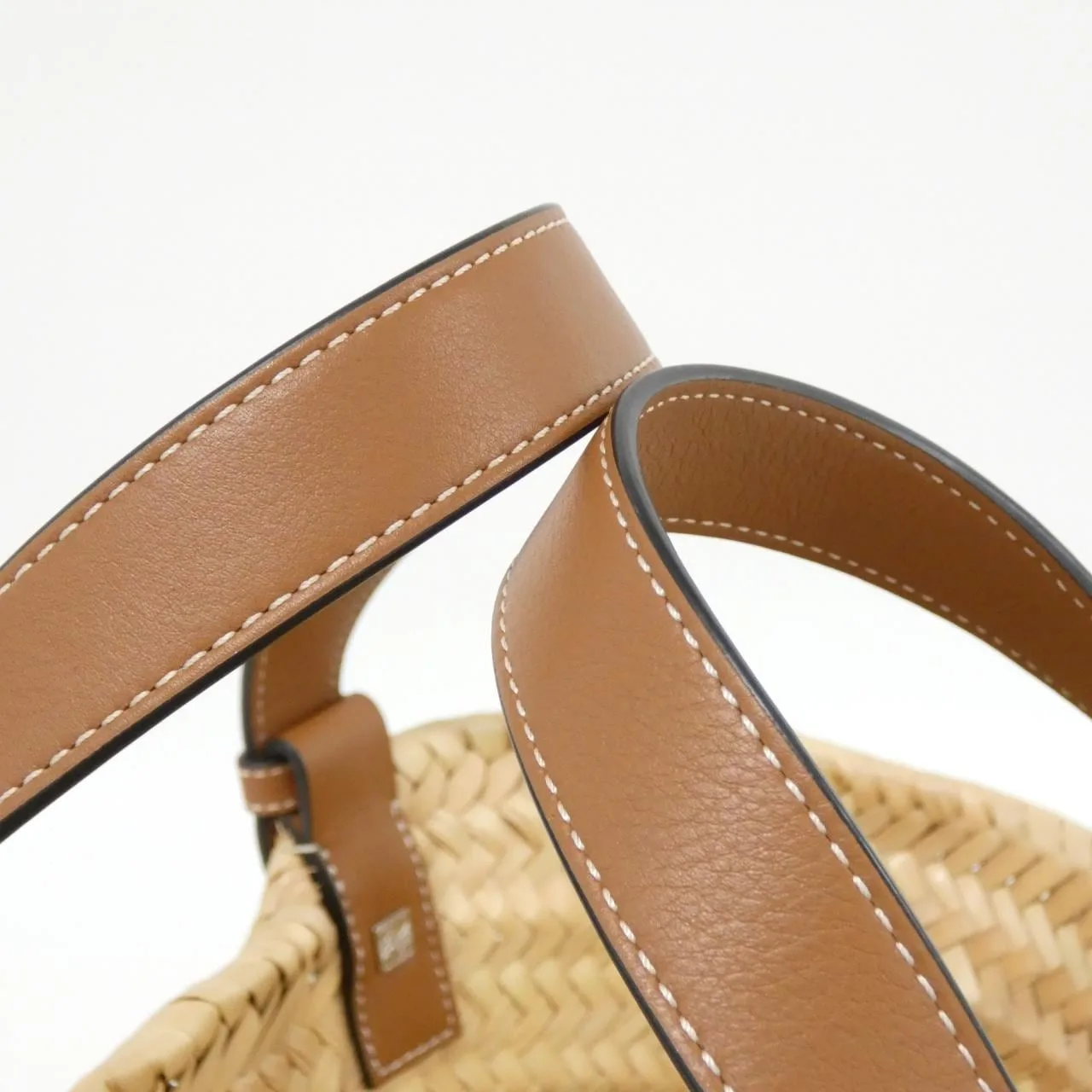 LOEWE 327 02 S93 Handbag 7