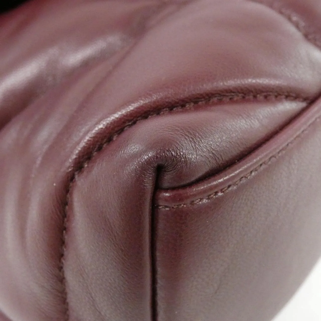 SAINT LAURENT 577476 1EL07 肩背包 羊皮 3