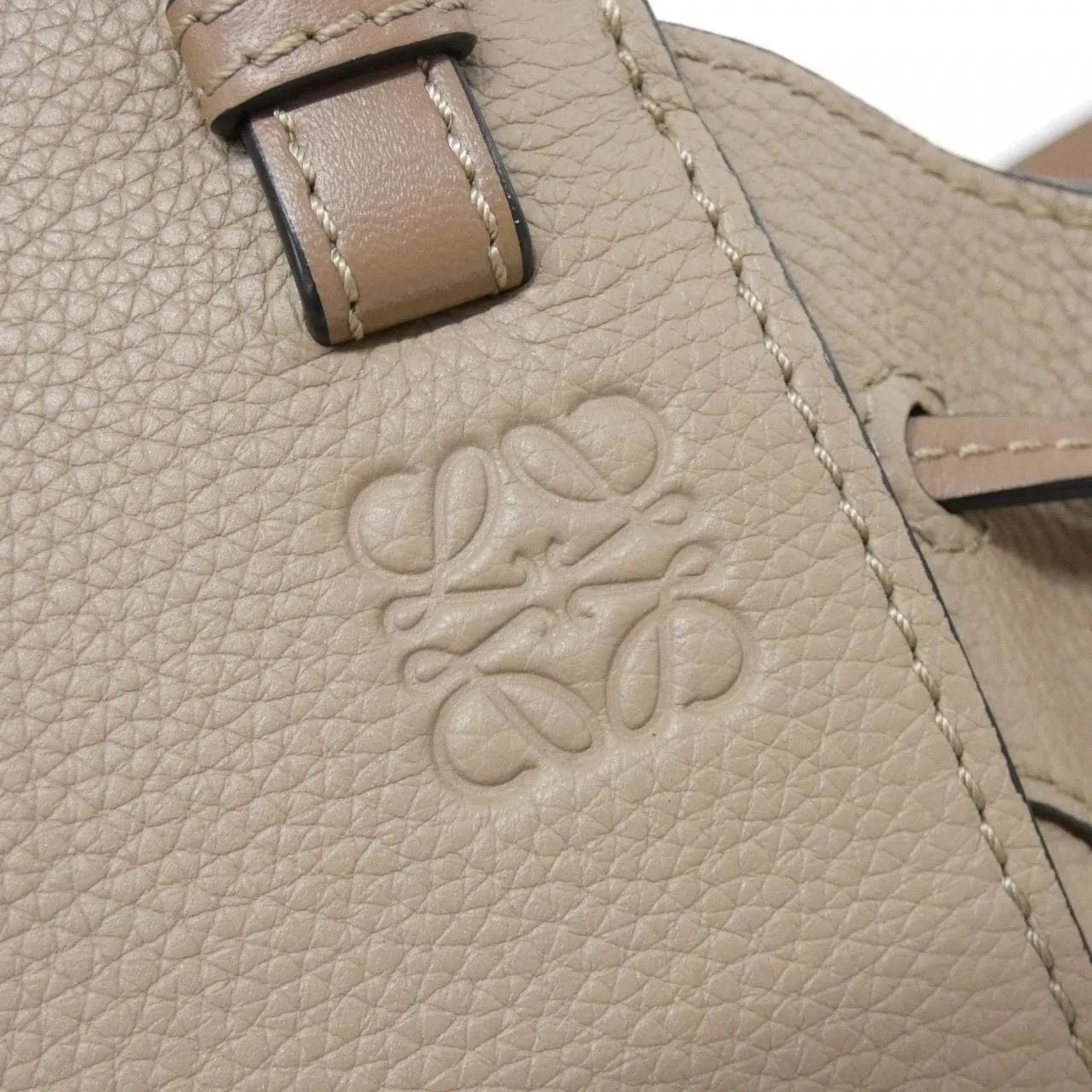 LOEWE Hammock A538V07X15 肩背包 4