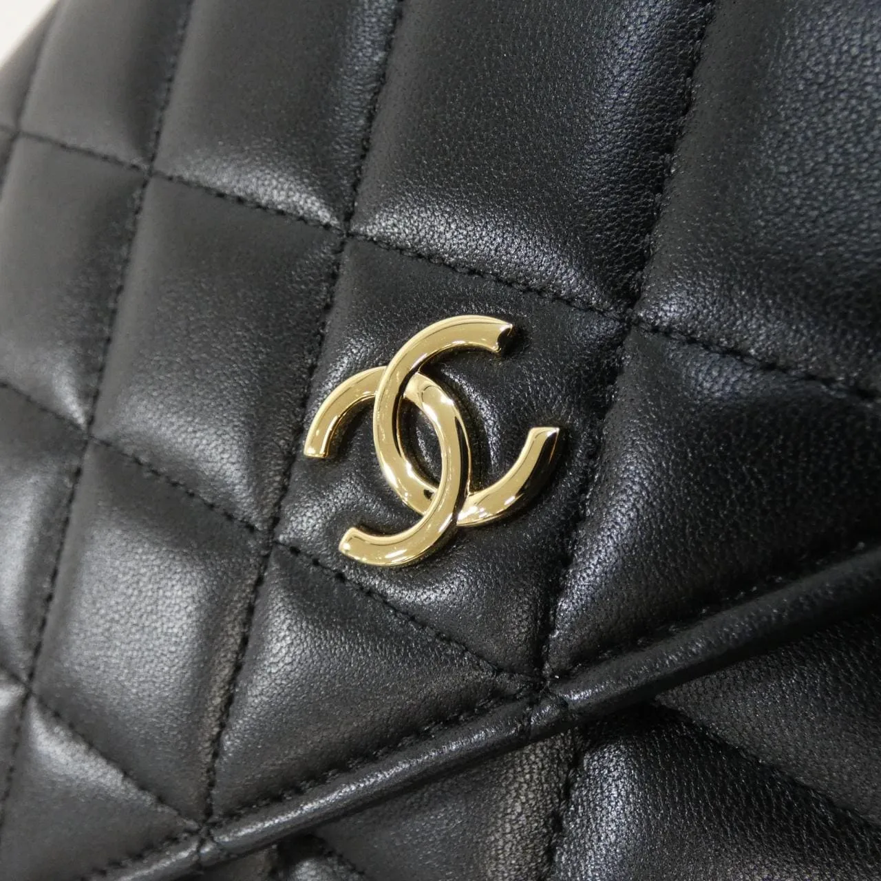 CHANEL Chanel 19 AP3076 Wallet Lambskin 4