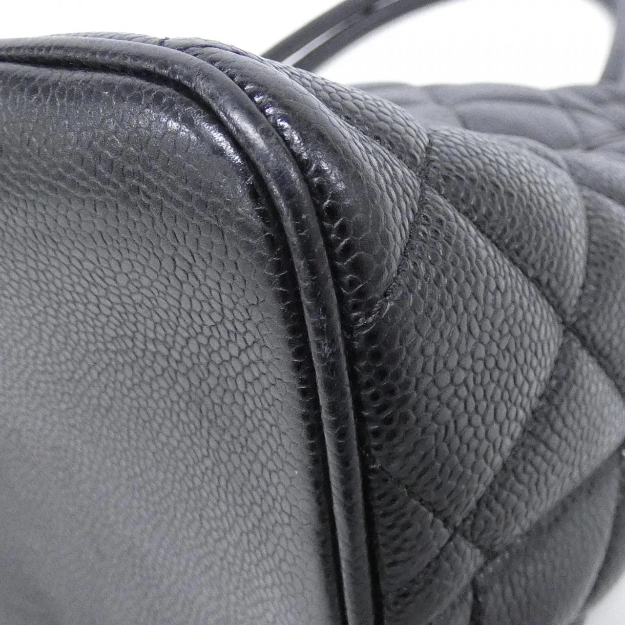 CHANEL Matelasse 1804 Handbag Grained Calfskin 3