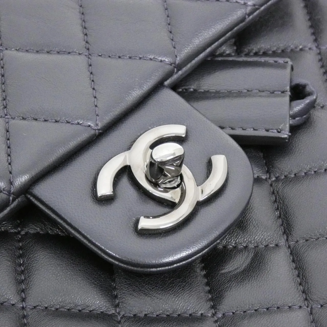 CHANEL 91121 Backpack Lambskin 5