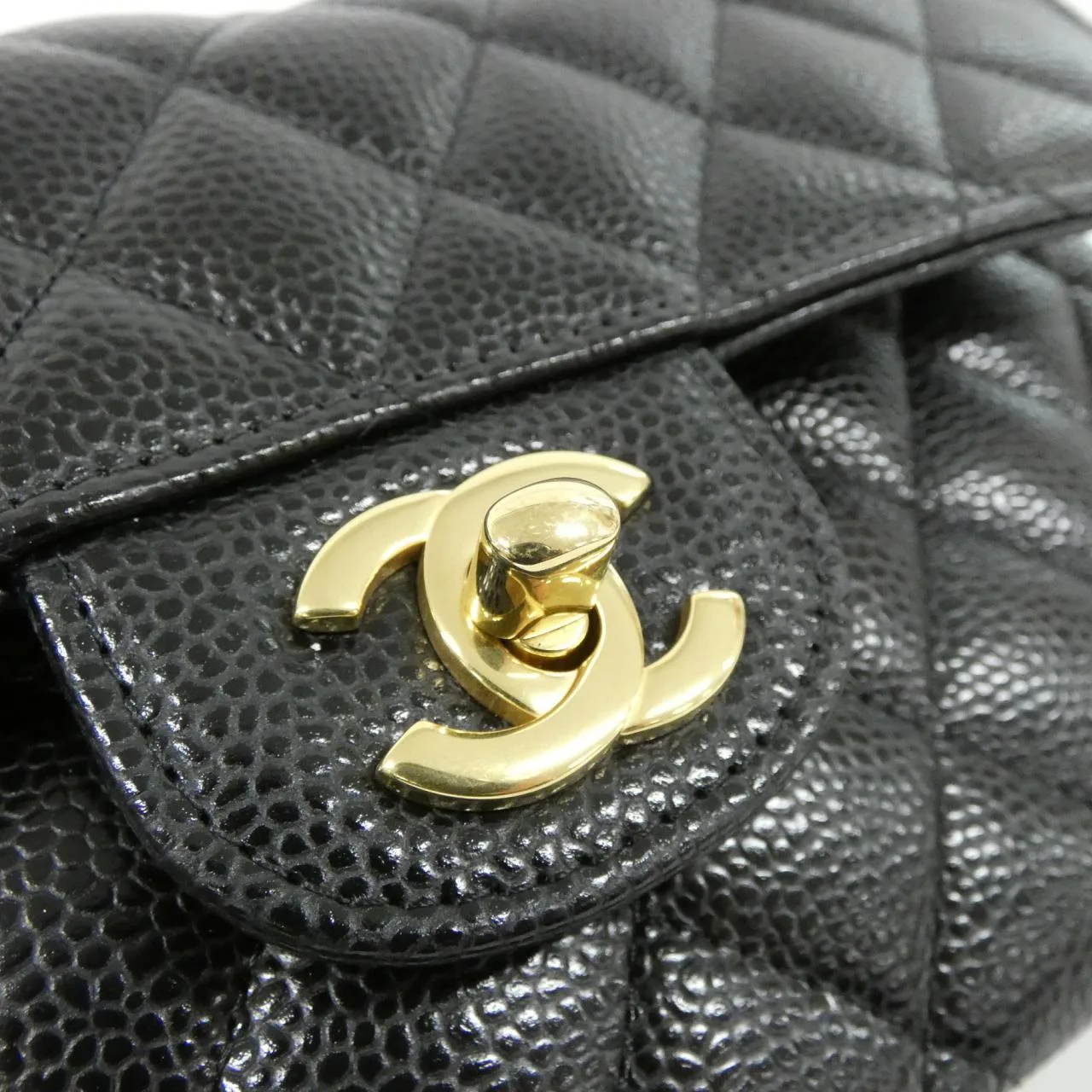 CHANEL Matelasse 1113 Shoulder Grained Calfskin 4