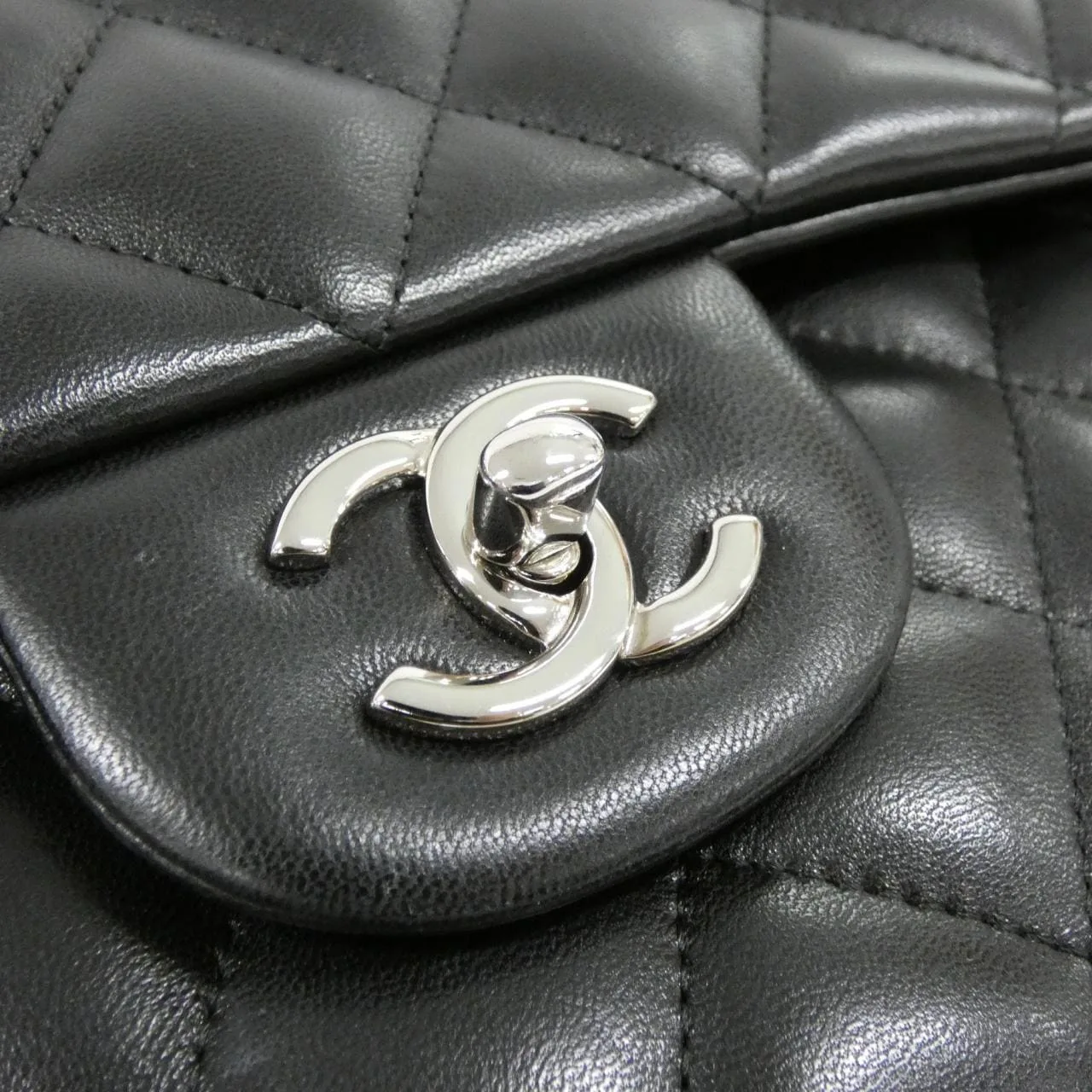 CHANEL 58600 Shoulder Lambskin 4