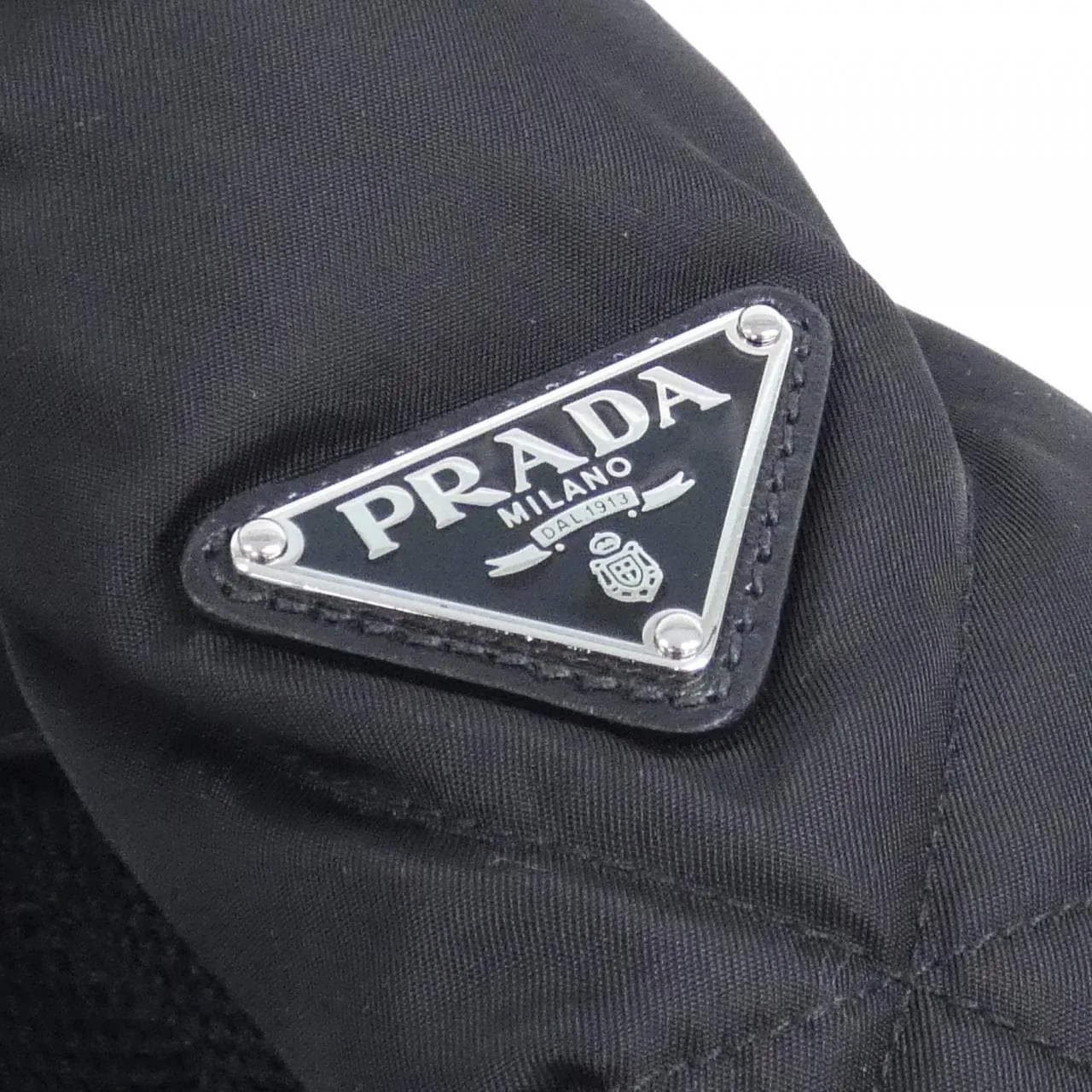 PRADA 2VZ135 背包 5