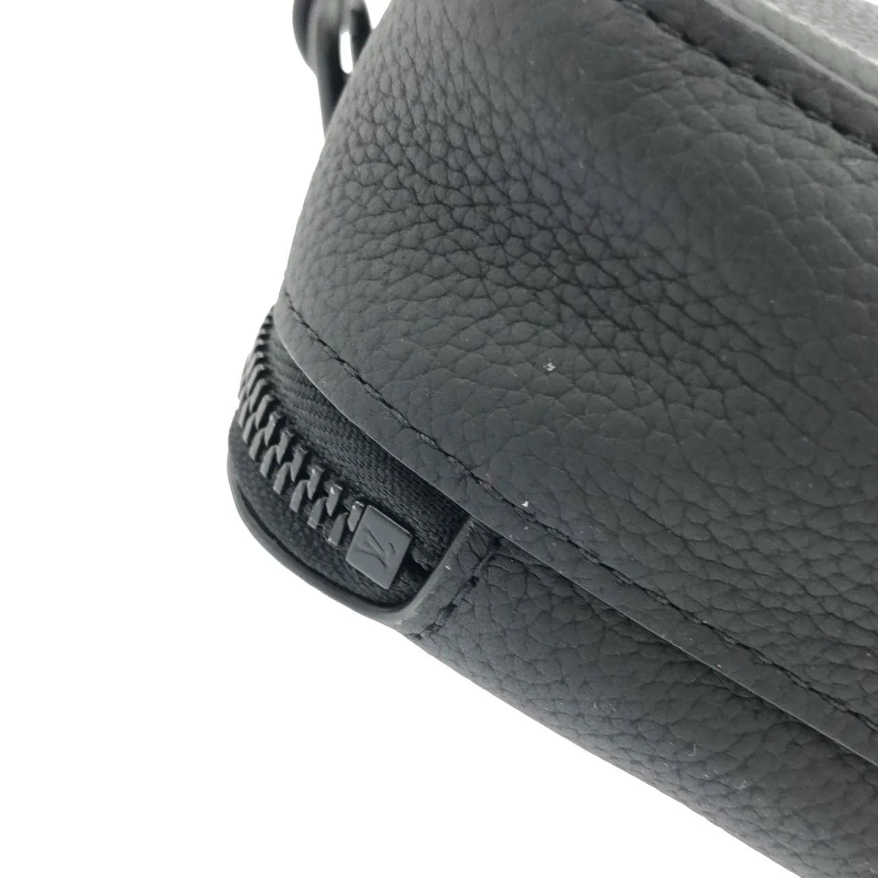 LOUIS VUITTON M59161 肩背包 羊皮 3