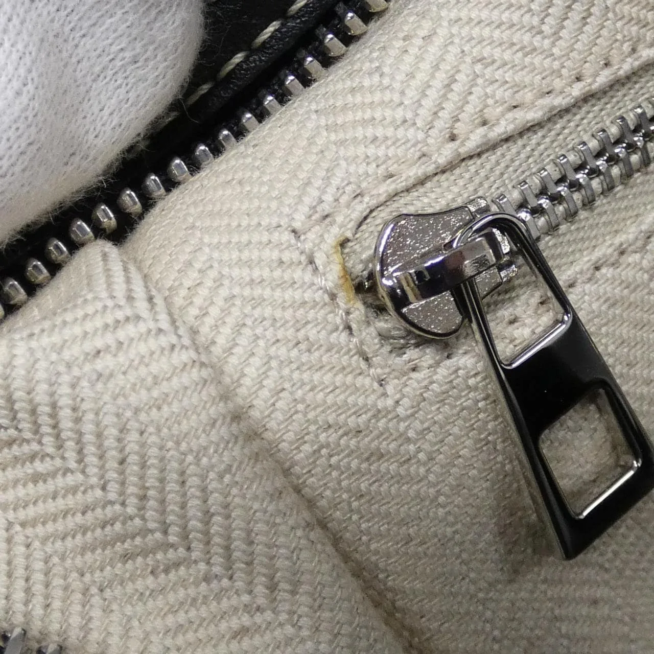 LOEWE B623A18X01 Handbag 7
