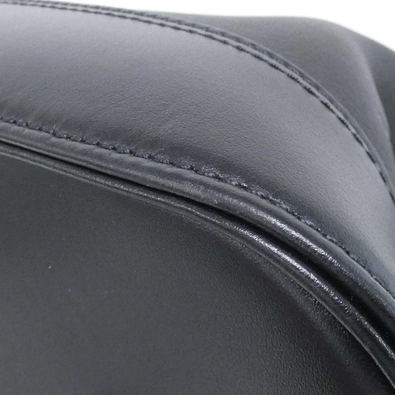 LOUIS VUITTON Alma M24397 手提包 2