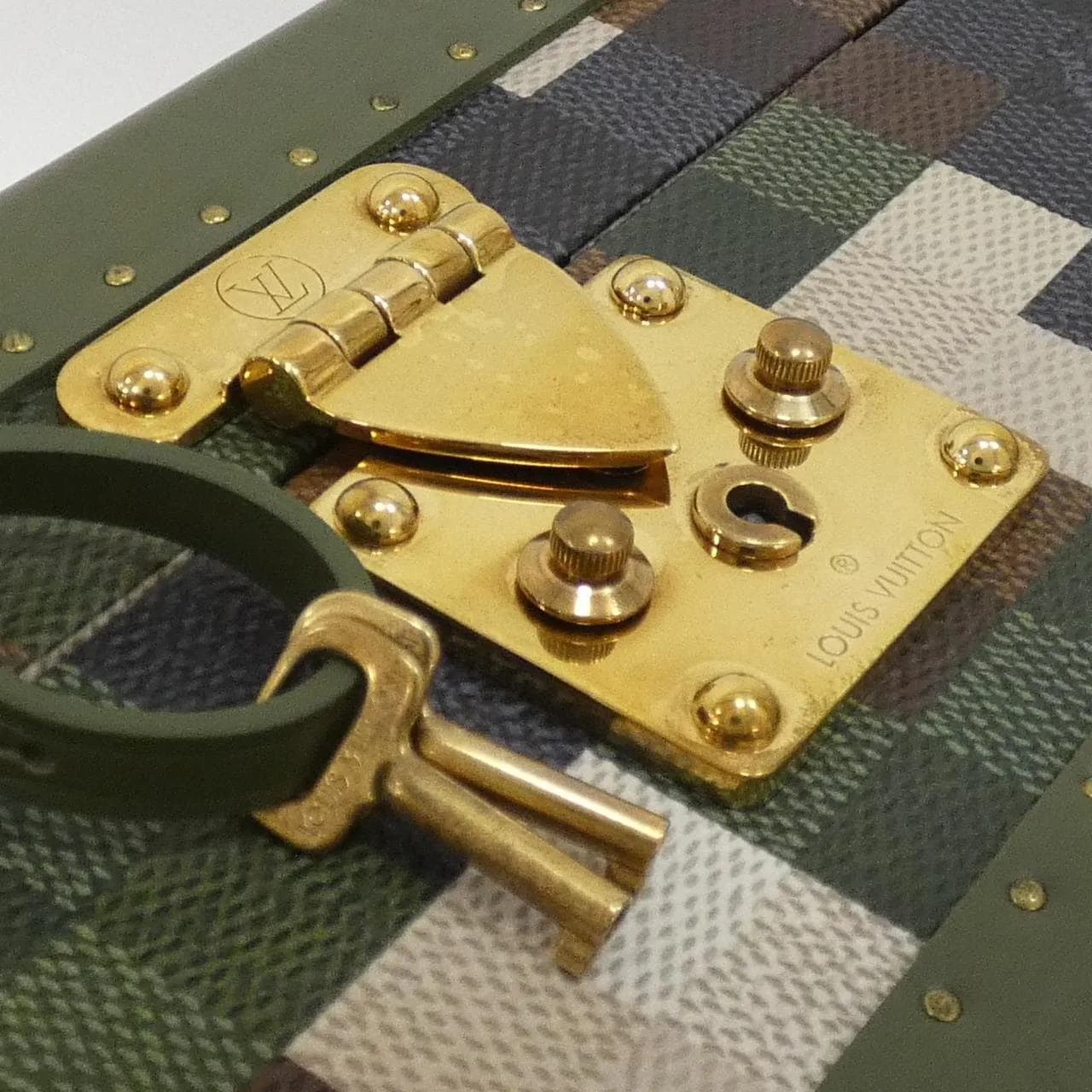 LOUIS VUITTON M10376 Wallet Canvas 4
