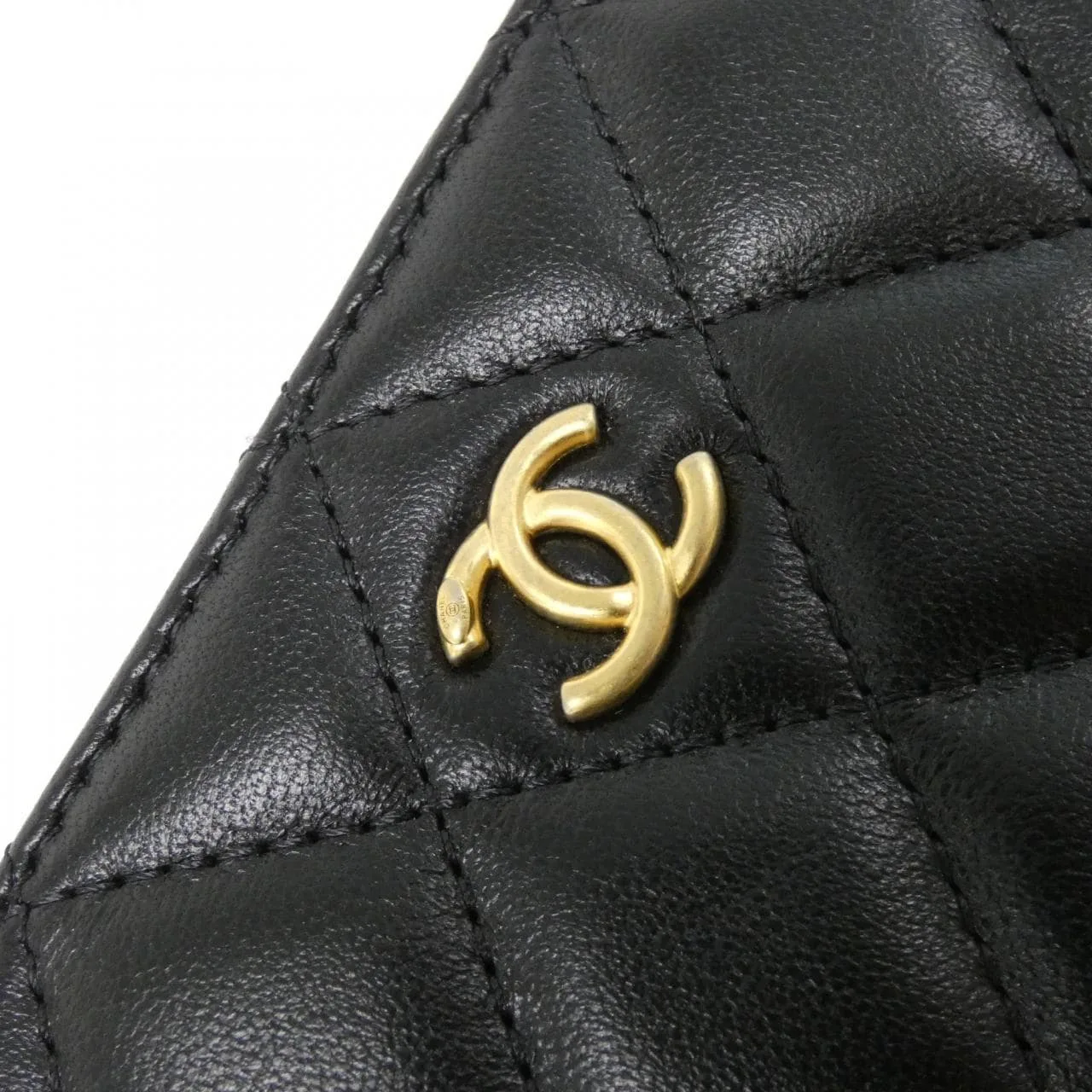 CHANEL Timeless Classic AP2463 肩背包 羊皮 4