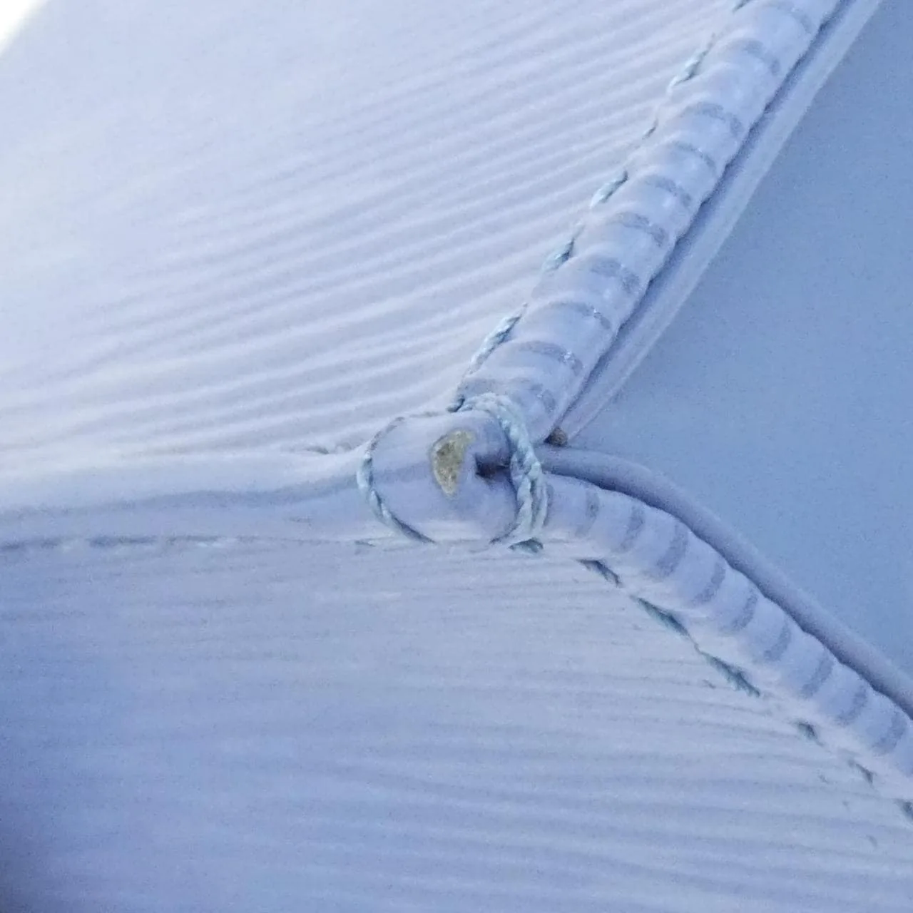 LOUIS VUITTON M80167 Handbag Epi 3