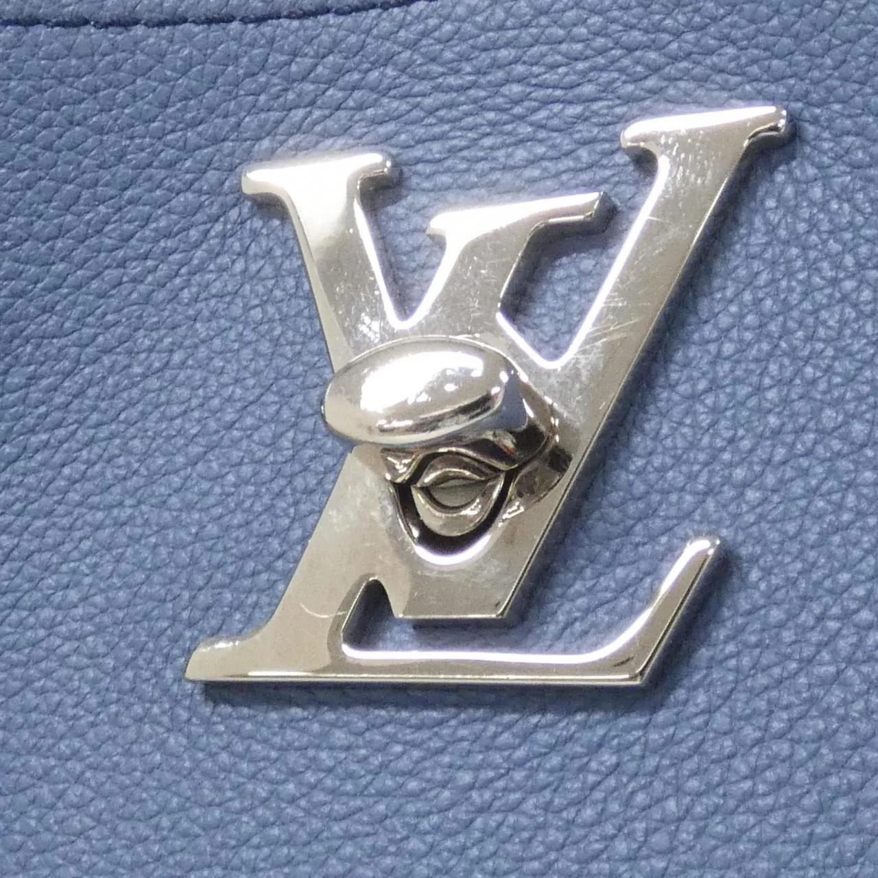 LOUIS VUITTON M51413 肩背包 4