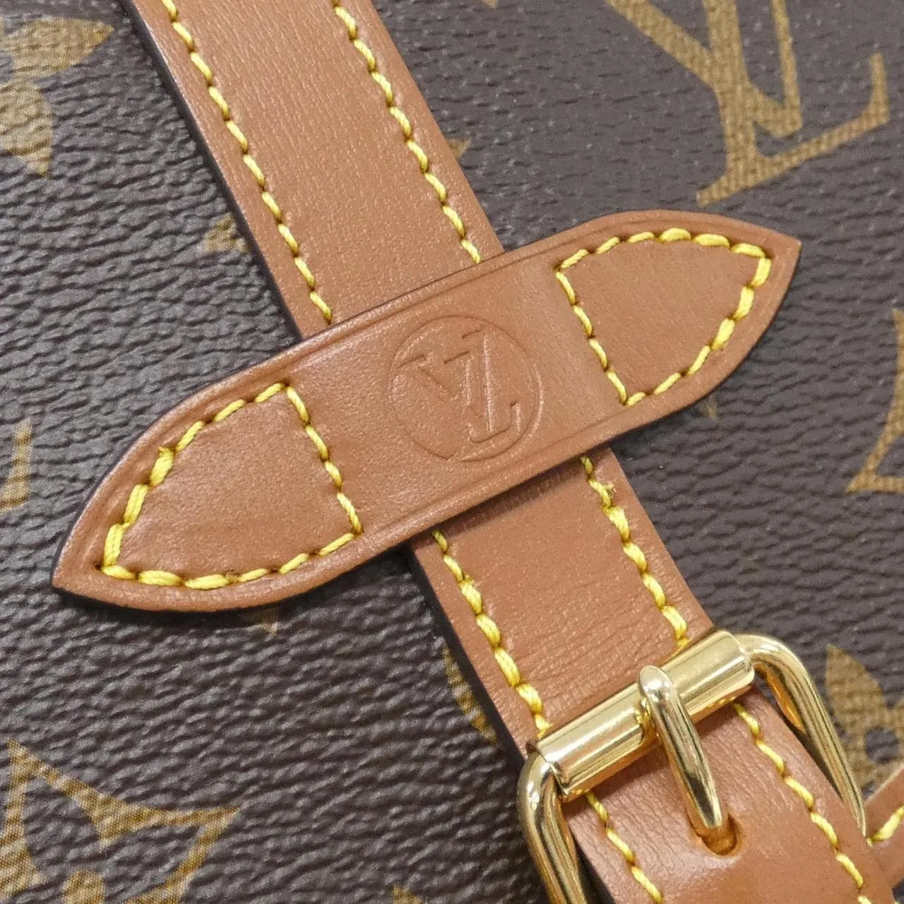 LOUIS VUITTON M26592 肩背包 Monogram 4