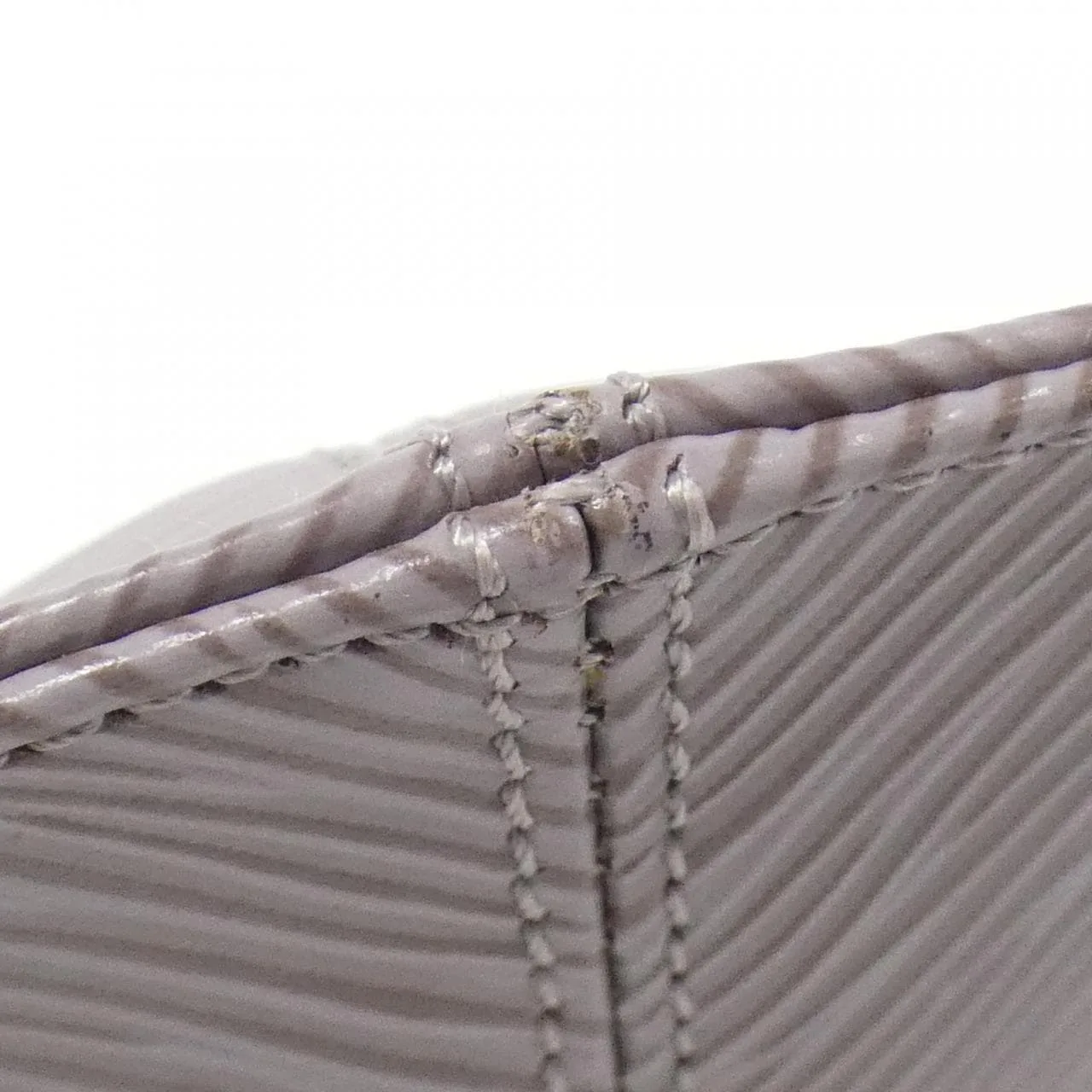 LOUIS VUITTON Pochette M5262B 小斜揹包 Epi 3