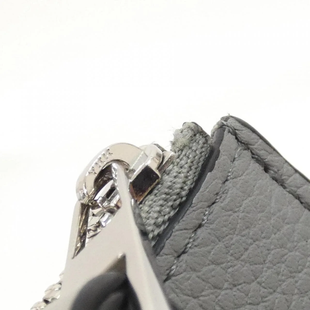 LOEWE C660P30X02 銀包 4