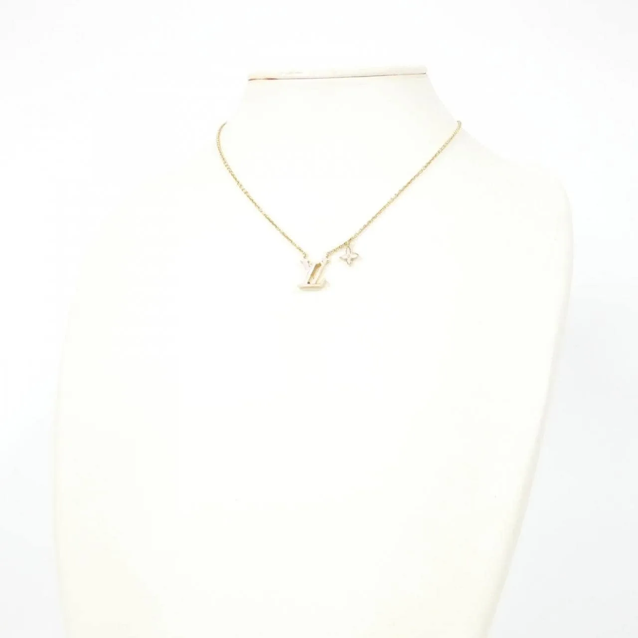LOUIS VUITTON M01215 Accessories Patent Leather 5