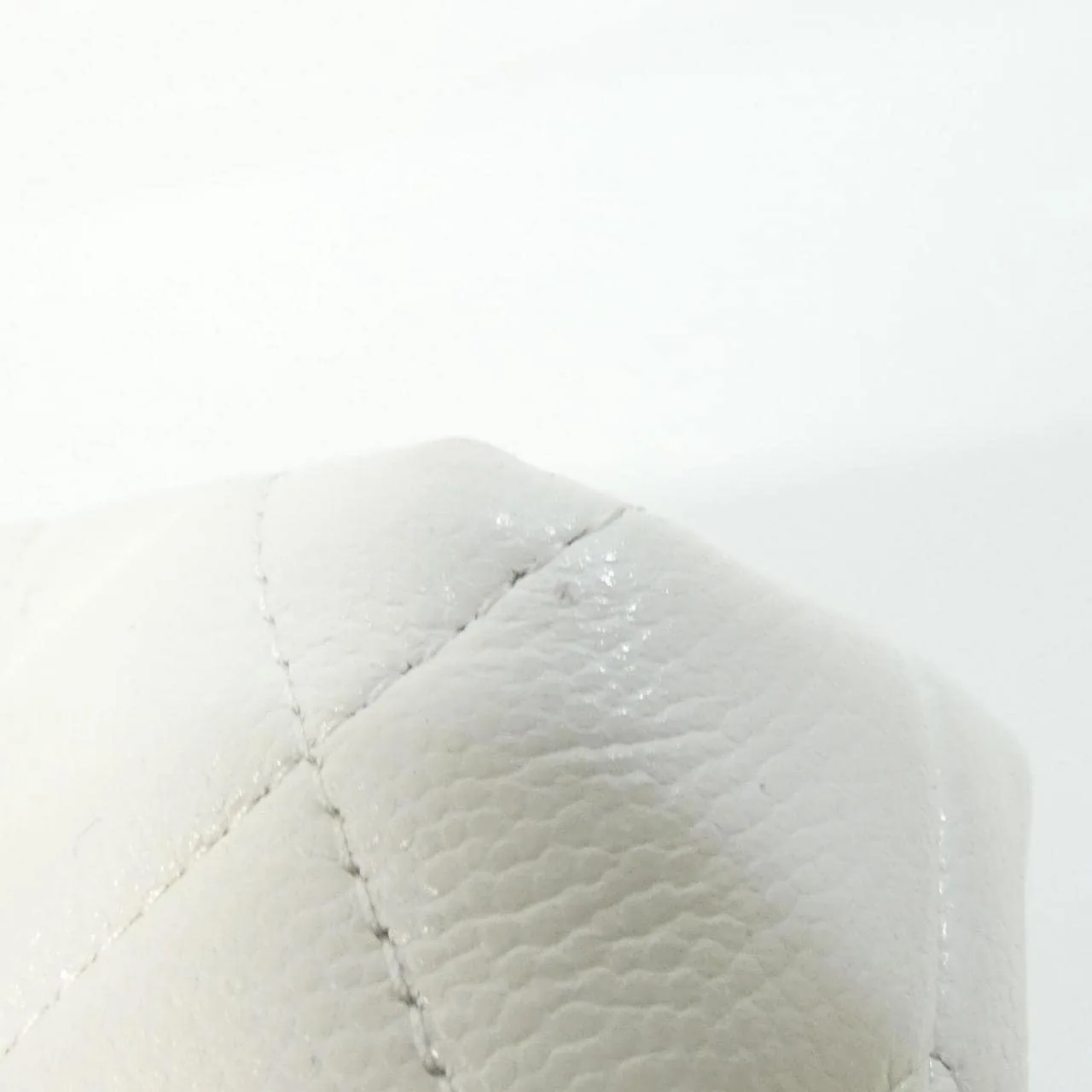 CHANEL Timeless Classic AP4423 Wallet Grained Calfskin White Grained Calfskin Rank A - Thumbnail 3