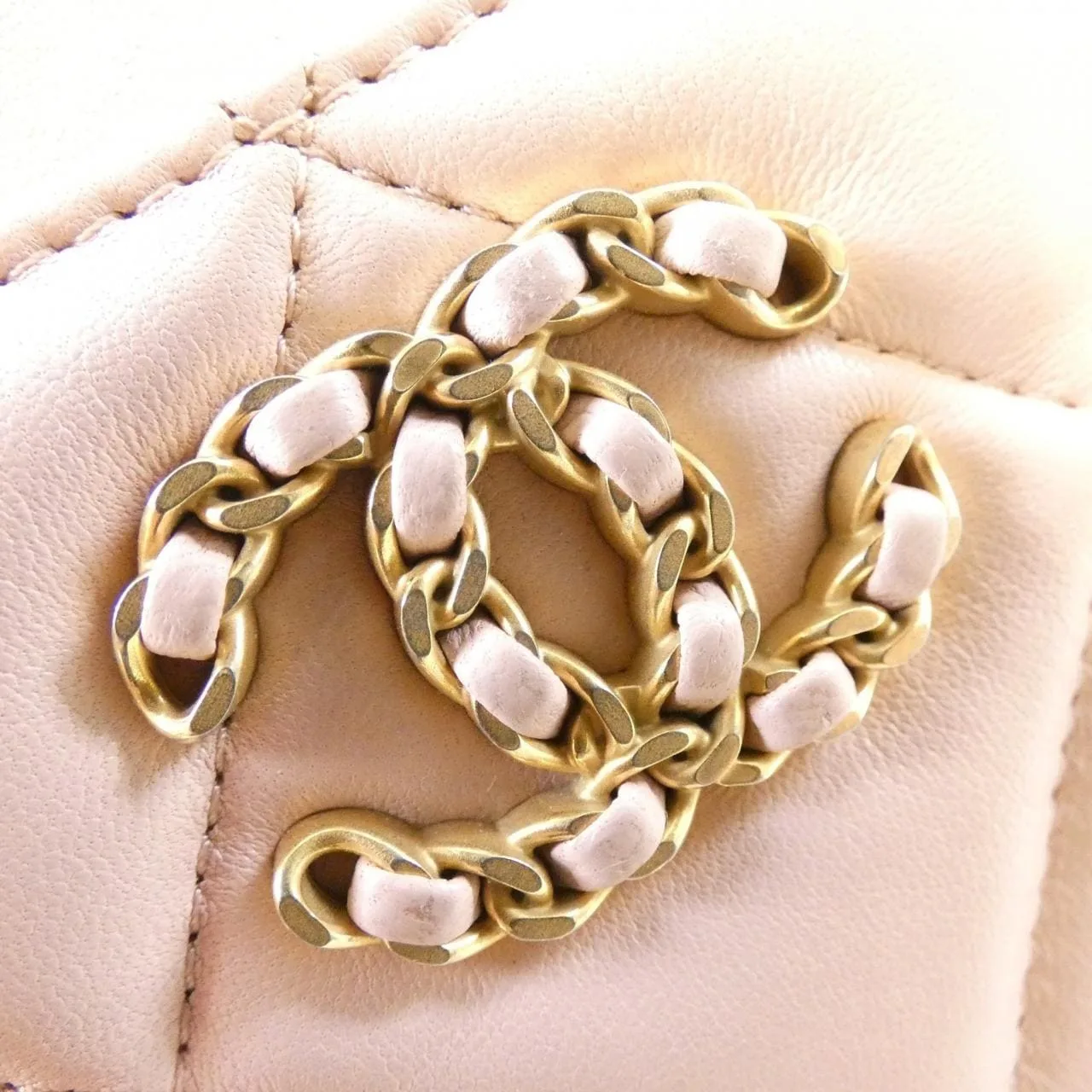 CHANEL Chanel 19 AP2086 Coin Case Lambskin Pink Lambskin Rank B - Thumbnail 4