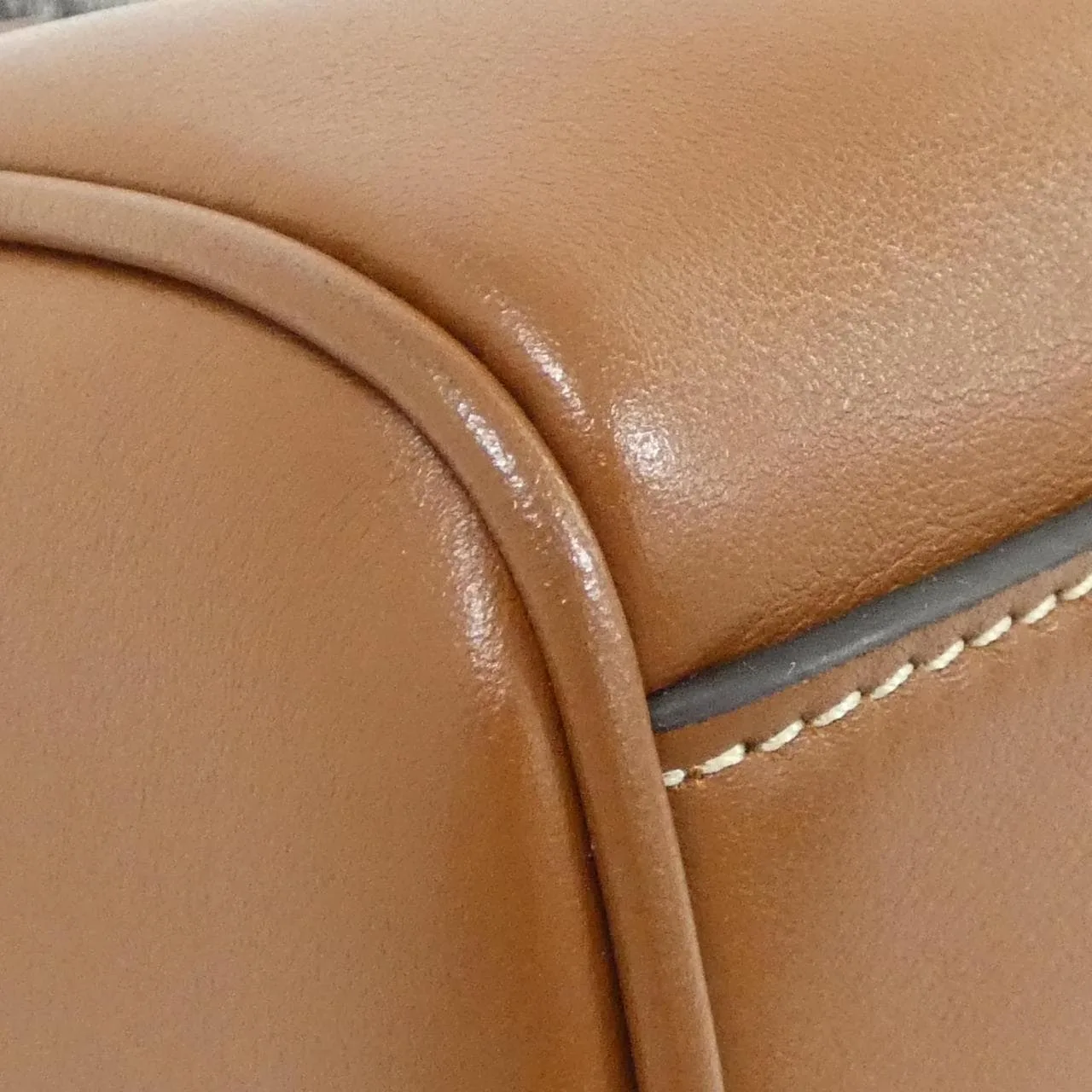 CELINE Triomphe 113773DU3 波士頓包 3