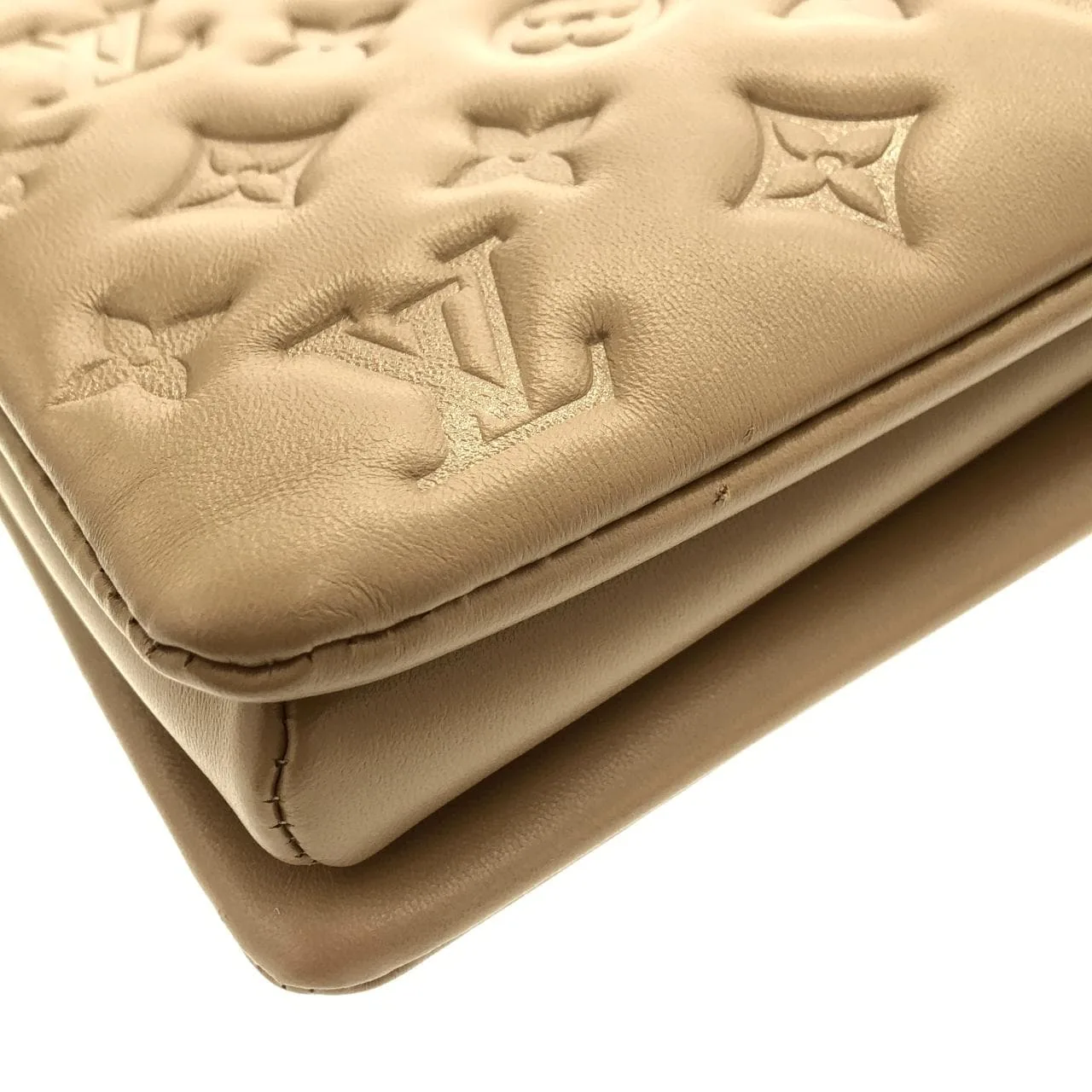 LOUIS VUITTON M21276 肩背包 羊皮 3