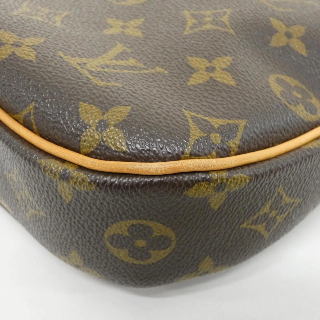 LOUIS VUITTON Odéon M56390 Shoulder Monogram 3