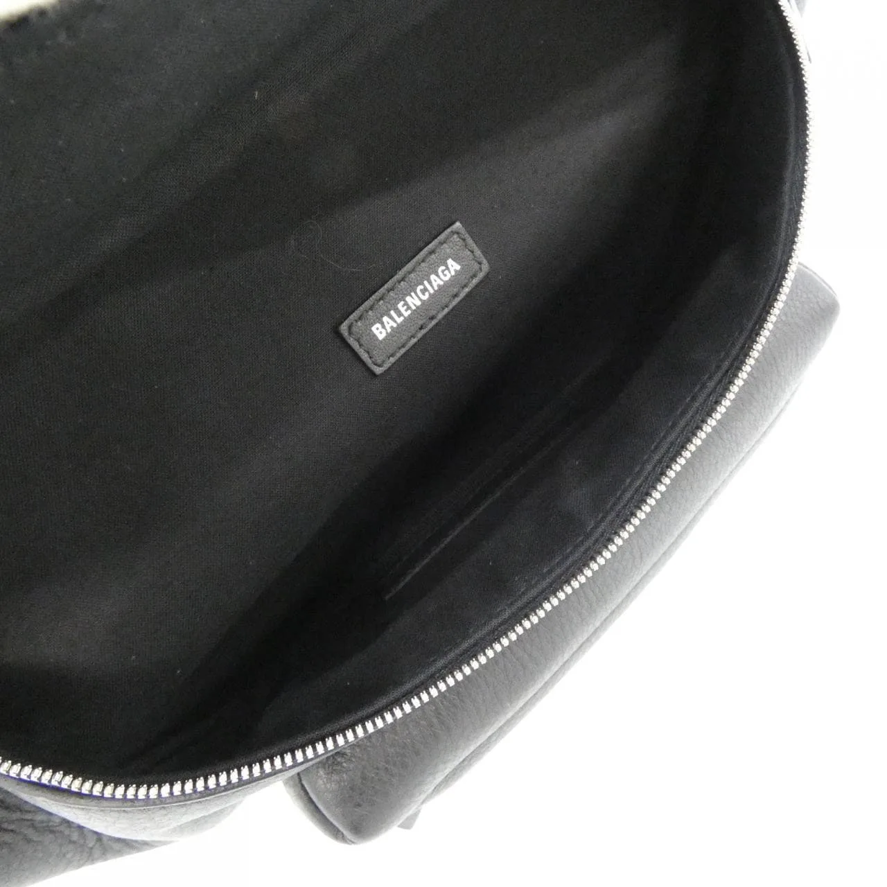 BALENCIAGA Everyday 552375 DLQ4N 腰包 7