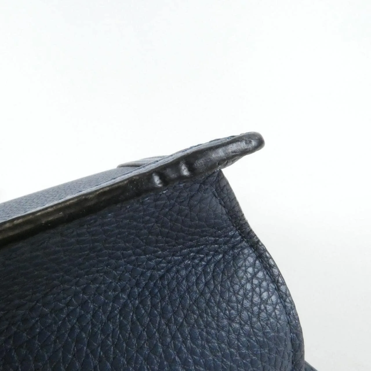 LOEWE 302 12 P39 肩背包 3