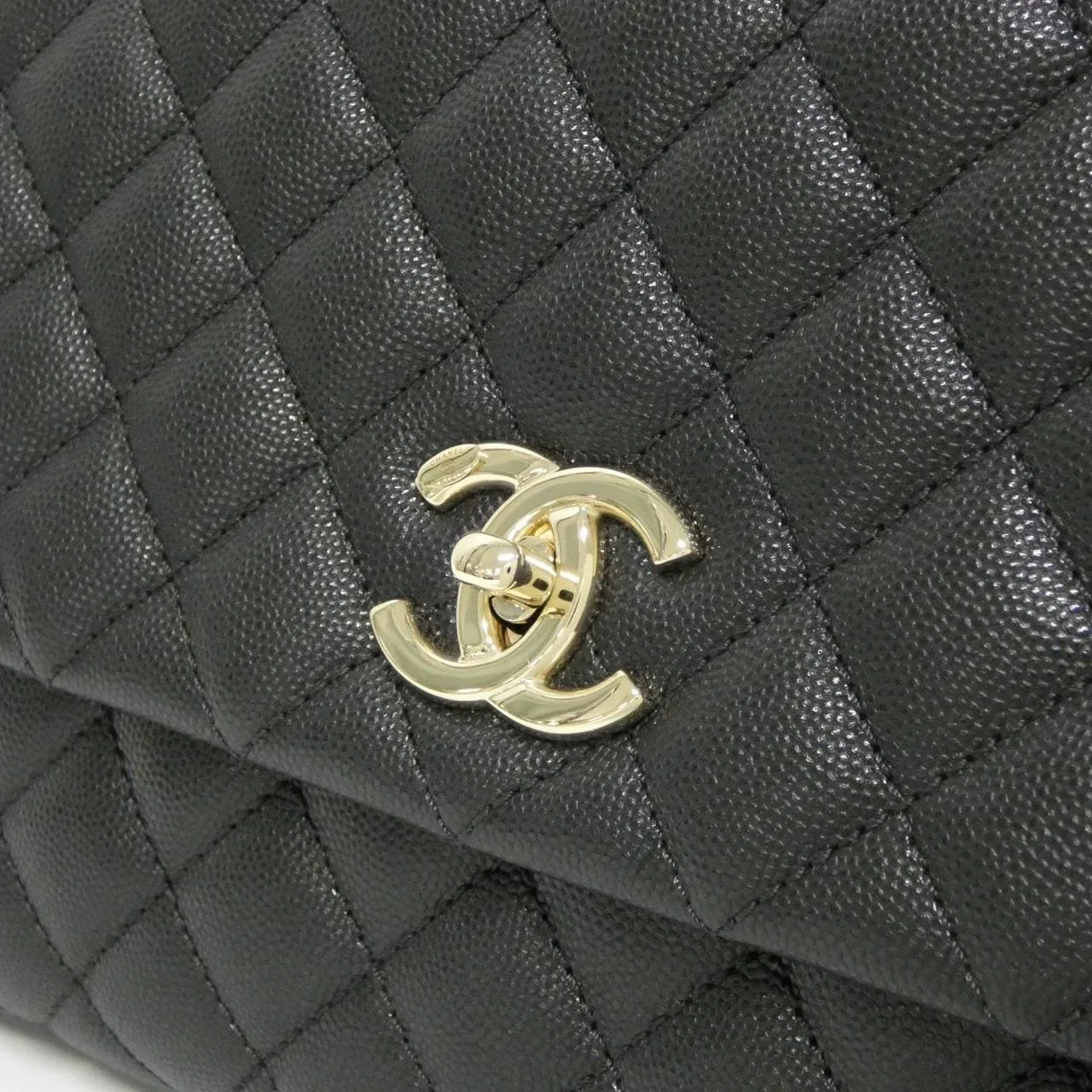 CHANEL Matelasse 92991 Handbag Grained Calfskin 4