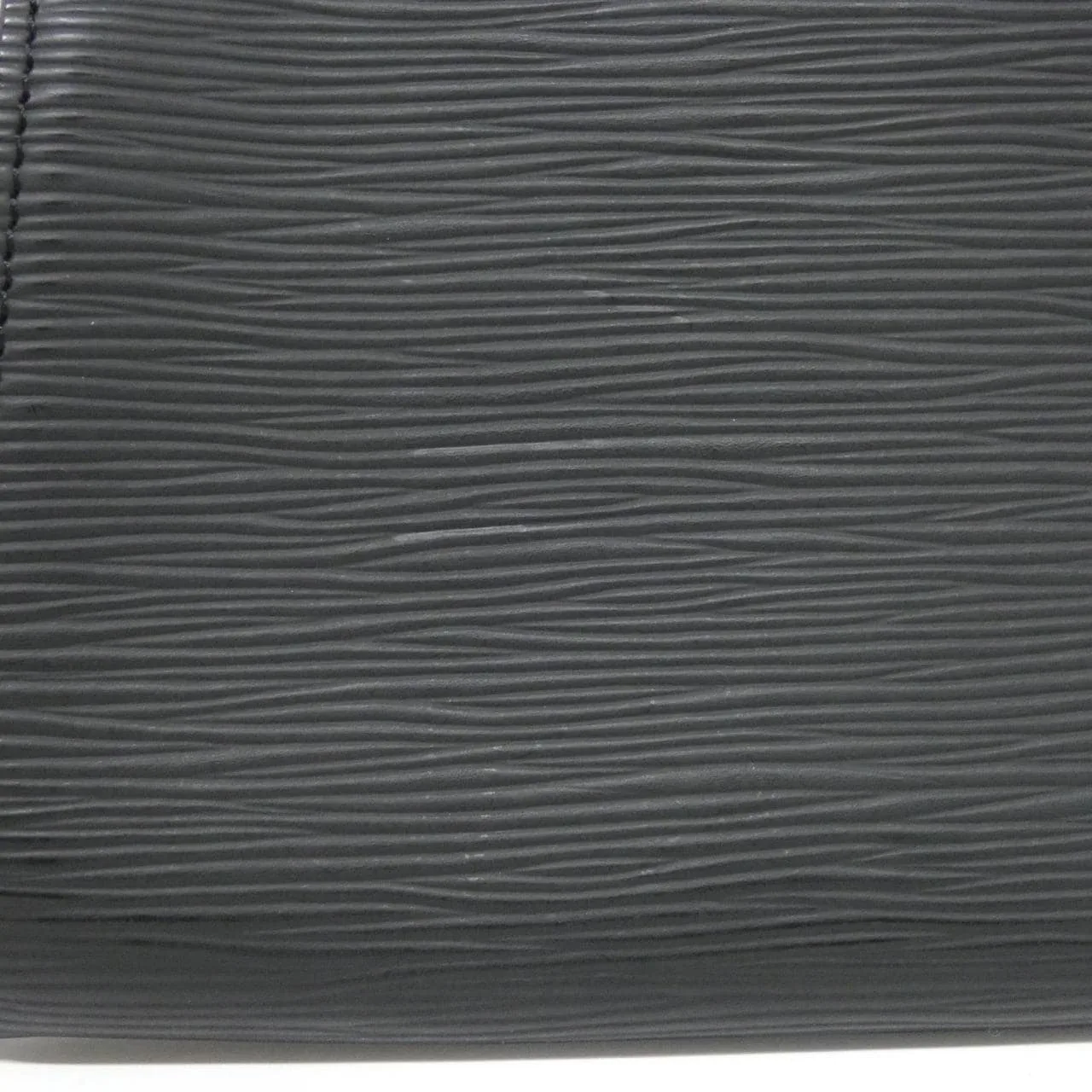 LOUIS VUITTON Pochette M52952 小斜揹包 Epi 5