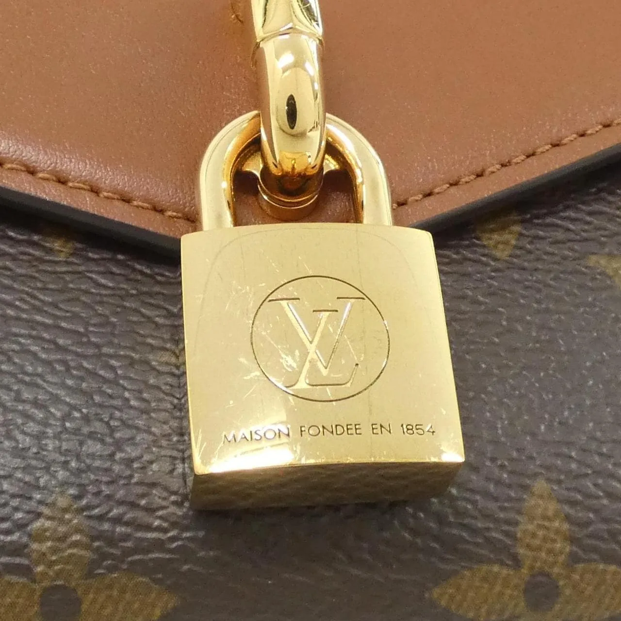 LOUIS VUITTON M80763 肩背包 Monogram 4