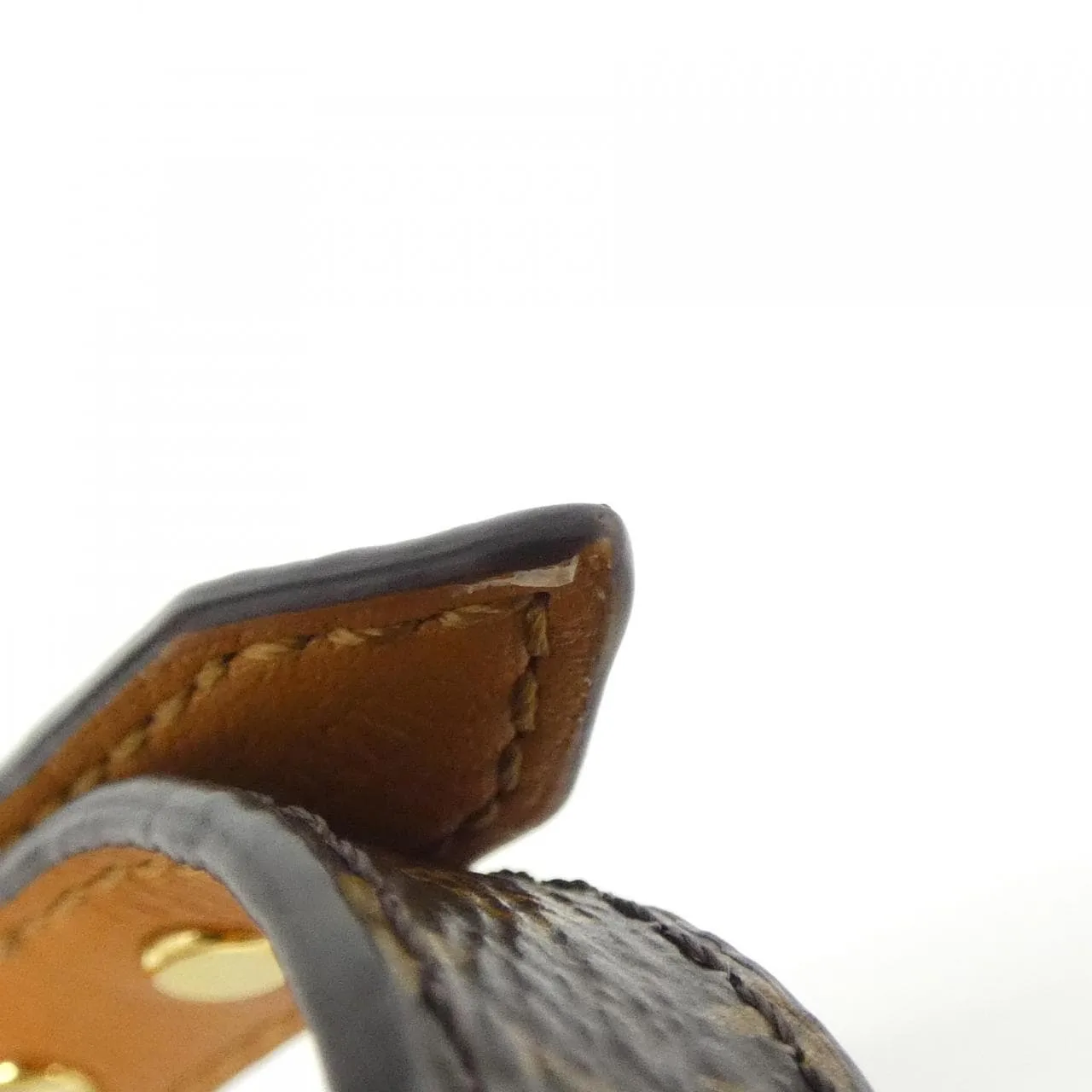 LOUIS VUITTON M6042F 配飾 Monogram 4