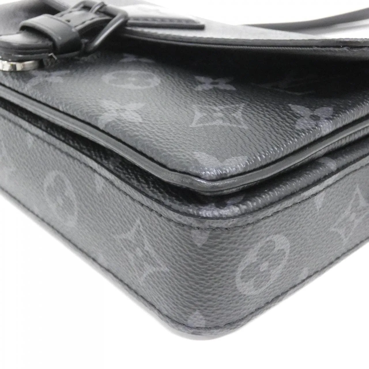 LOUIS VUITTON Eclipse M83567 Shoulder Monogram 3