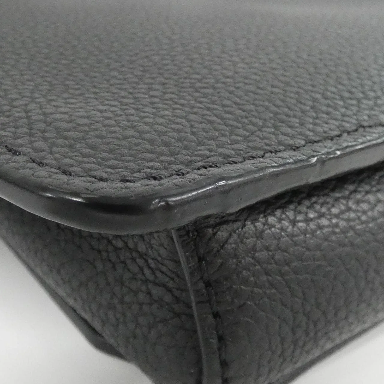 LOUIS VUITTON M57081 肩背包 羊皮 3