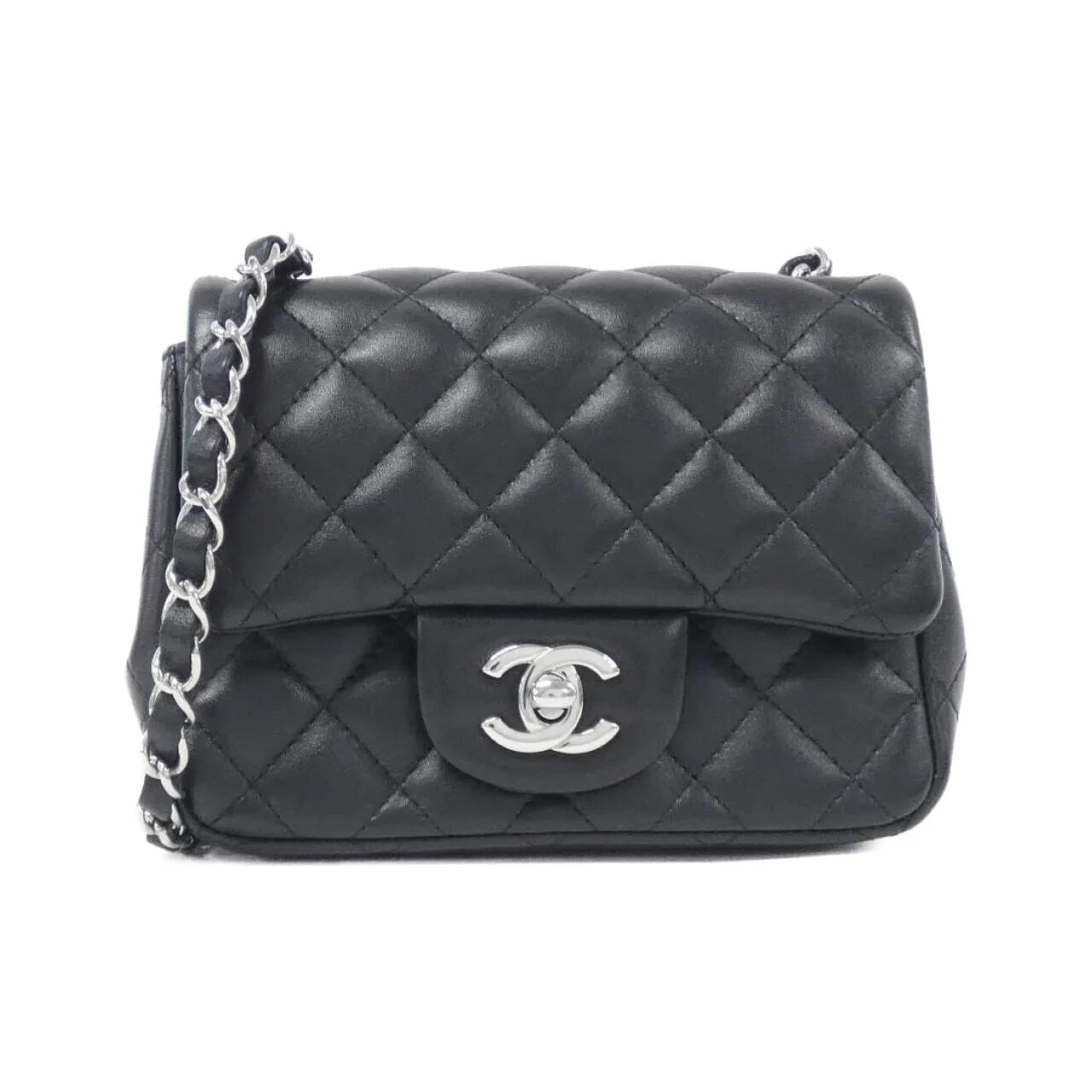 CHANEL Matelasse 35200 Shoulder Lambskin