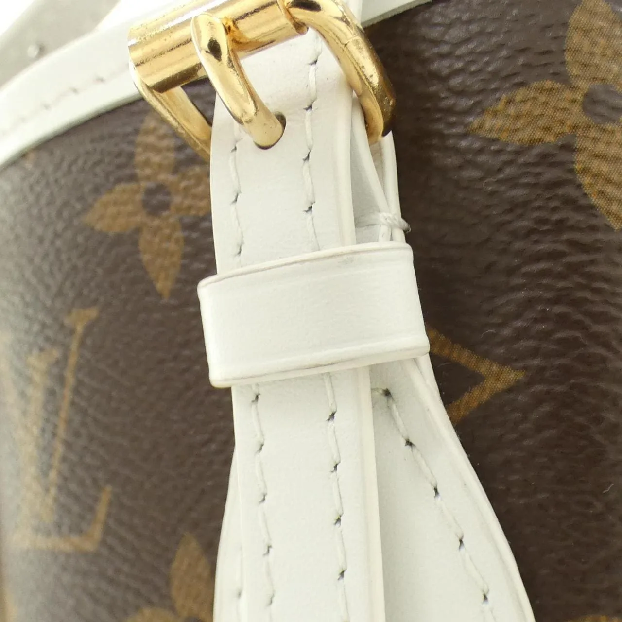 LOUIS VUITTON M81489 Handbag Monogram 3