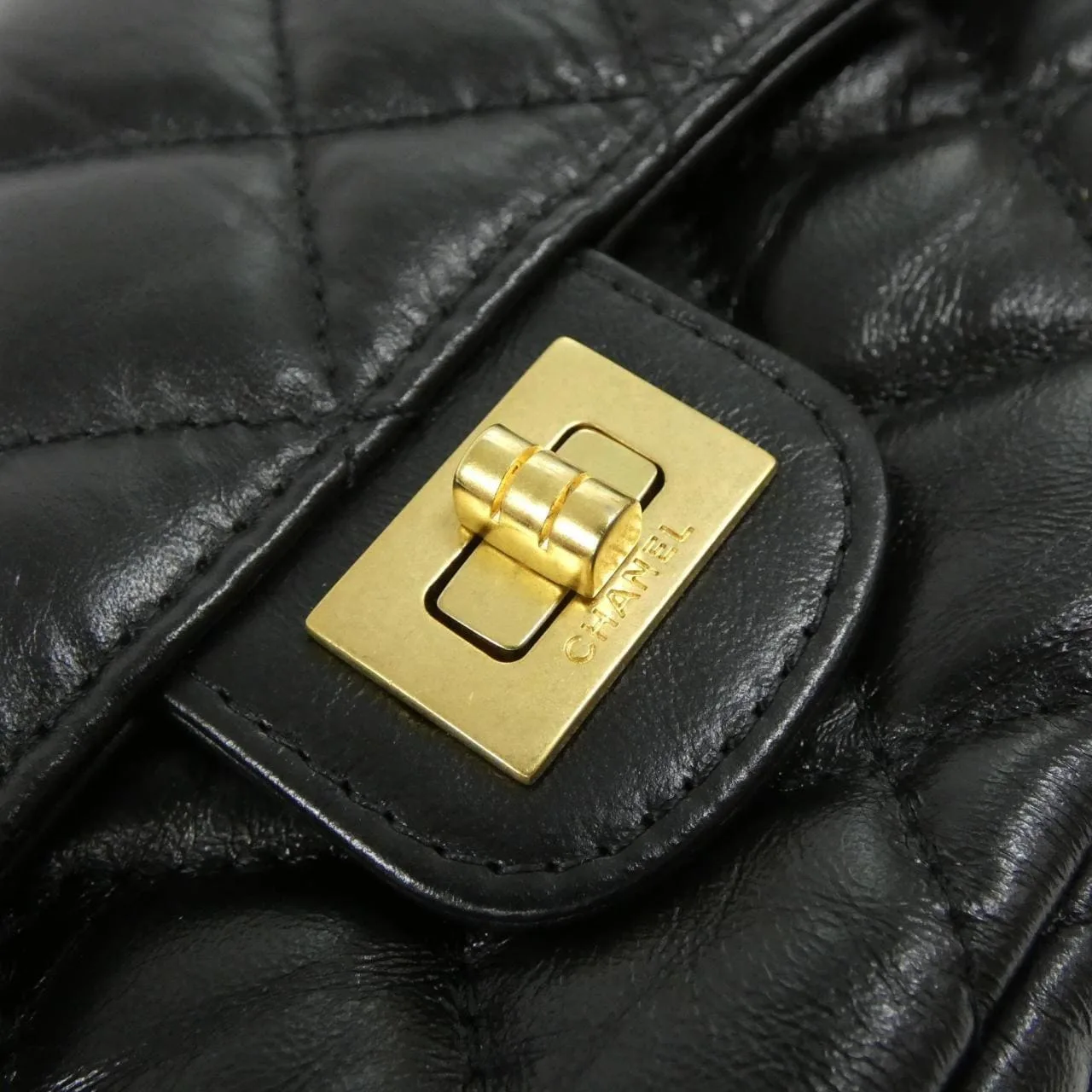 CHANEL Timeless Classic AP2215 銀包 4