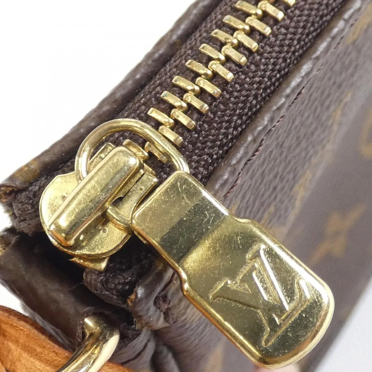 LOUIS VUITTON Pochette M51980 Pochette Monogram 4