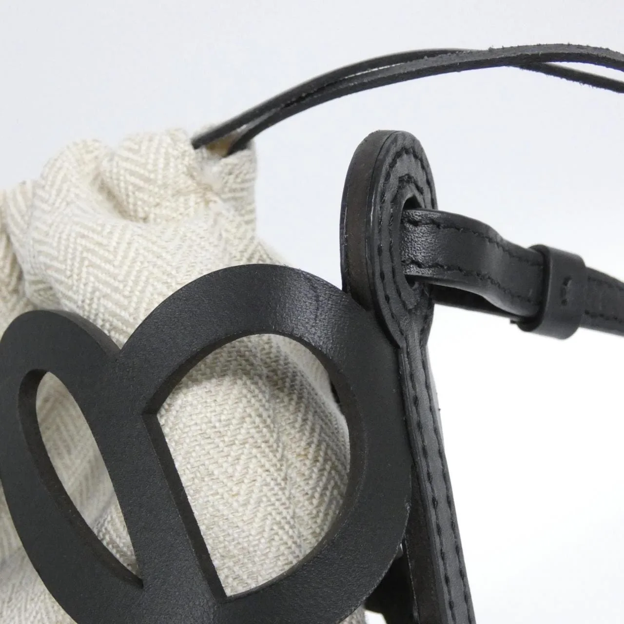 LOEWE C922Y62X02 Shoulder Lambskin 黑色 羊皮 中古品A - 縮圖 4