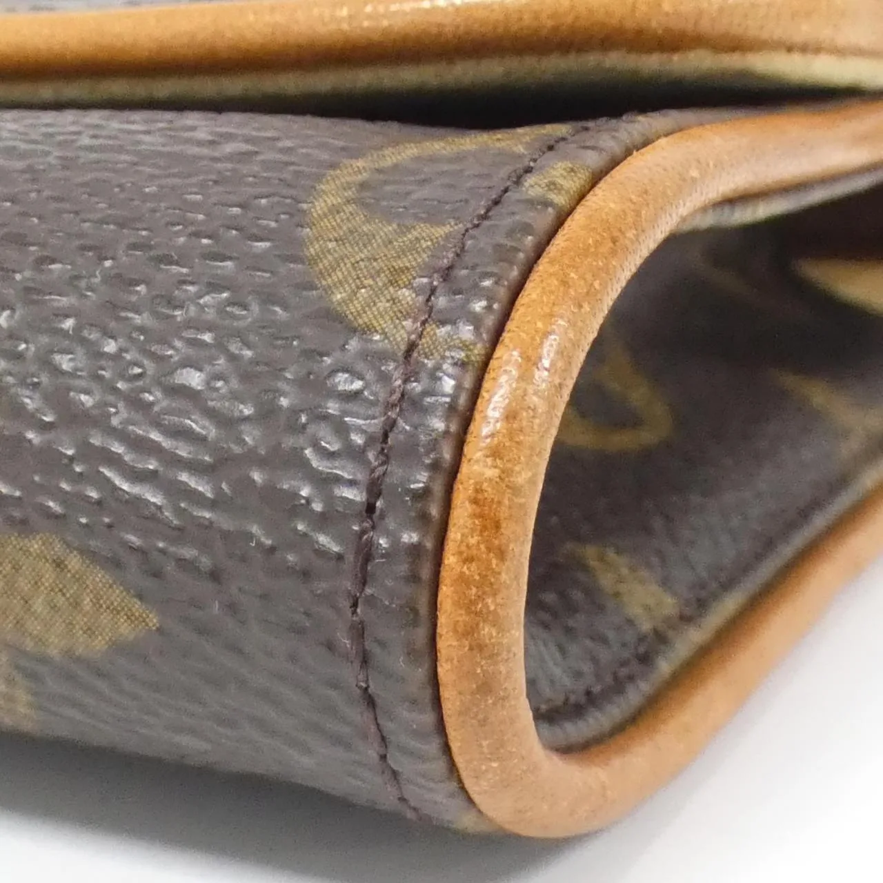LOUIS VUITTON Pochette M51852 Shoulder Monogram 3