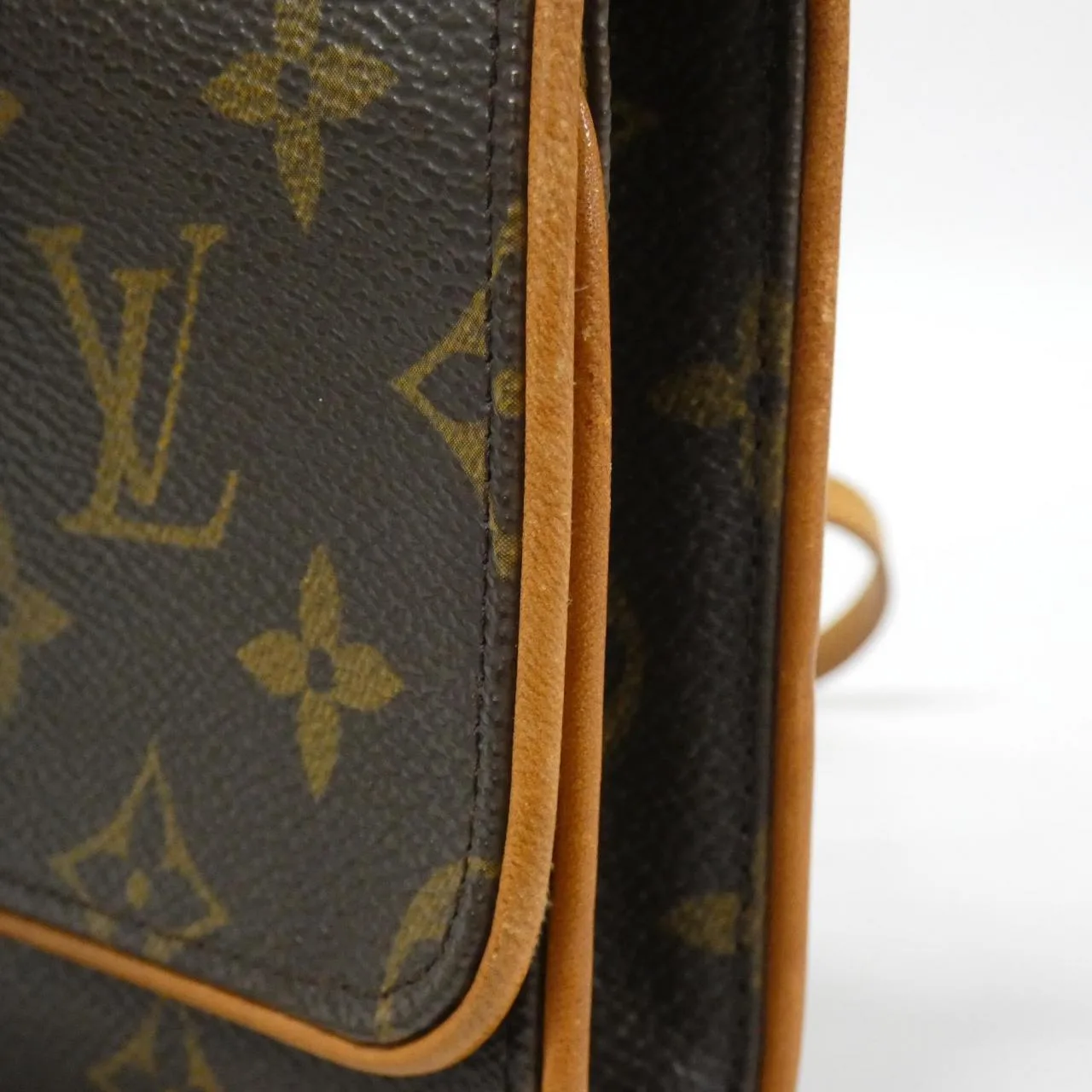 LOUIS VUITTON Pochette M51852 Shoulder Monogram 4