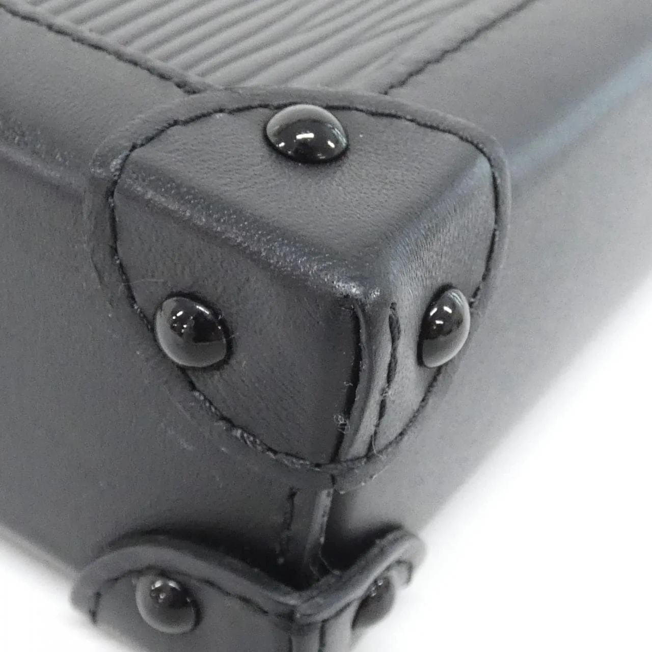 LOUIS VUITTON Pochette M67871 肩背包 Epi 3