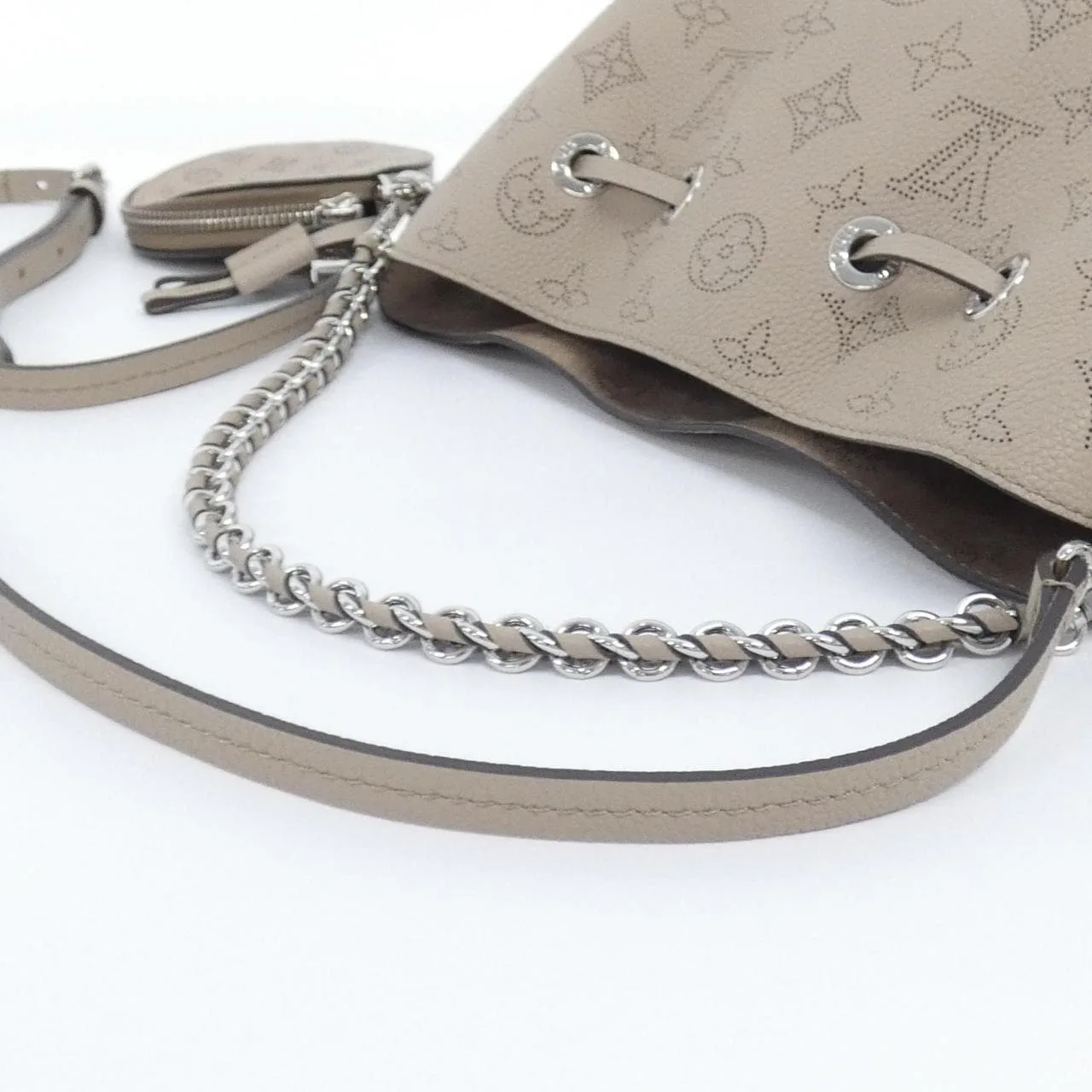 LOUIS VUITTON Mahina M57201 肩背包 4