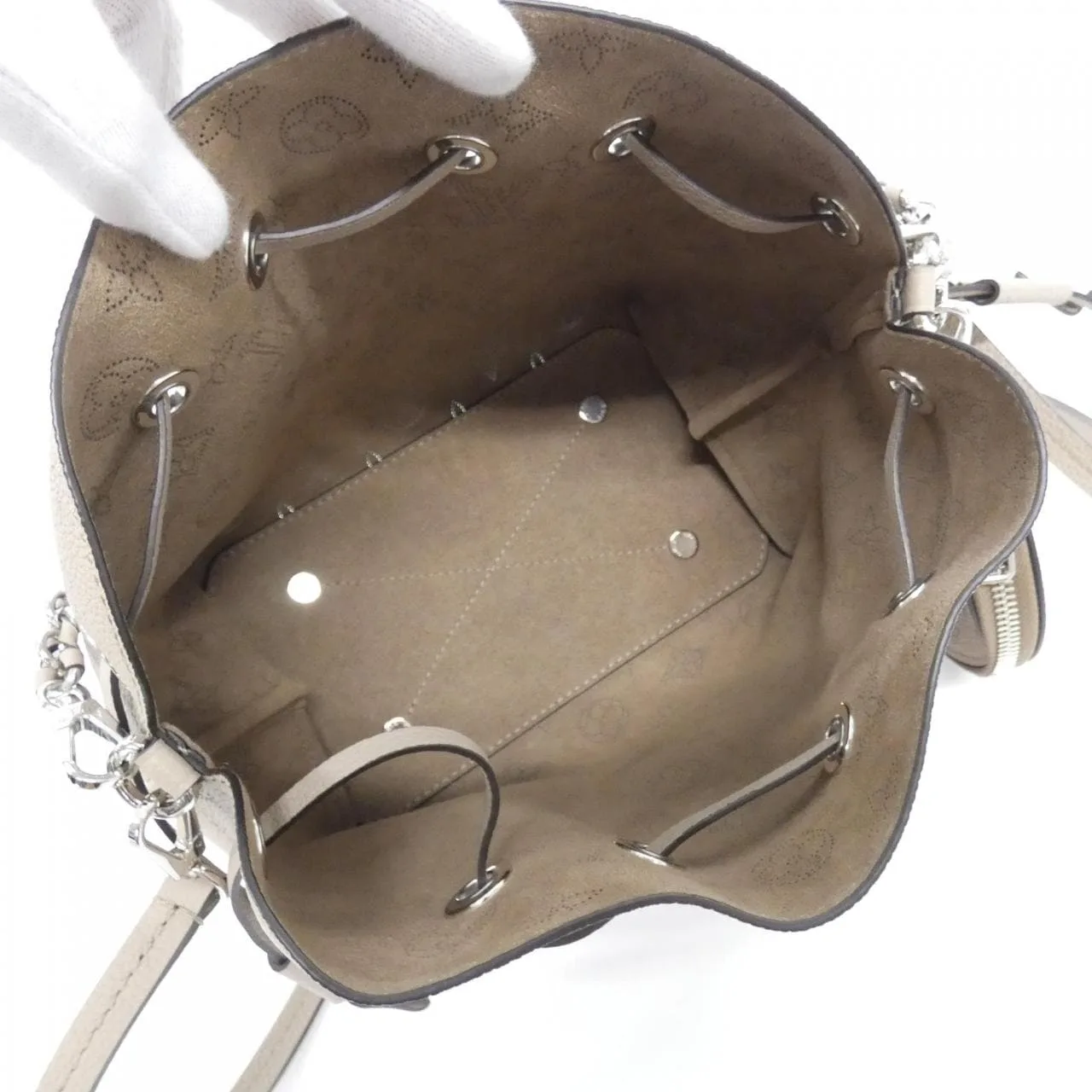 LOUIS VUITTON Mahina M57201 肩背包 5