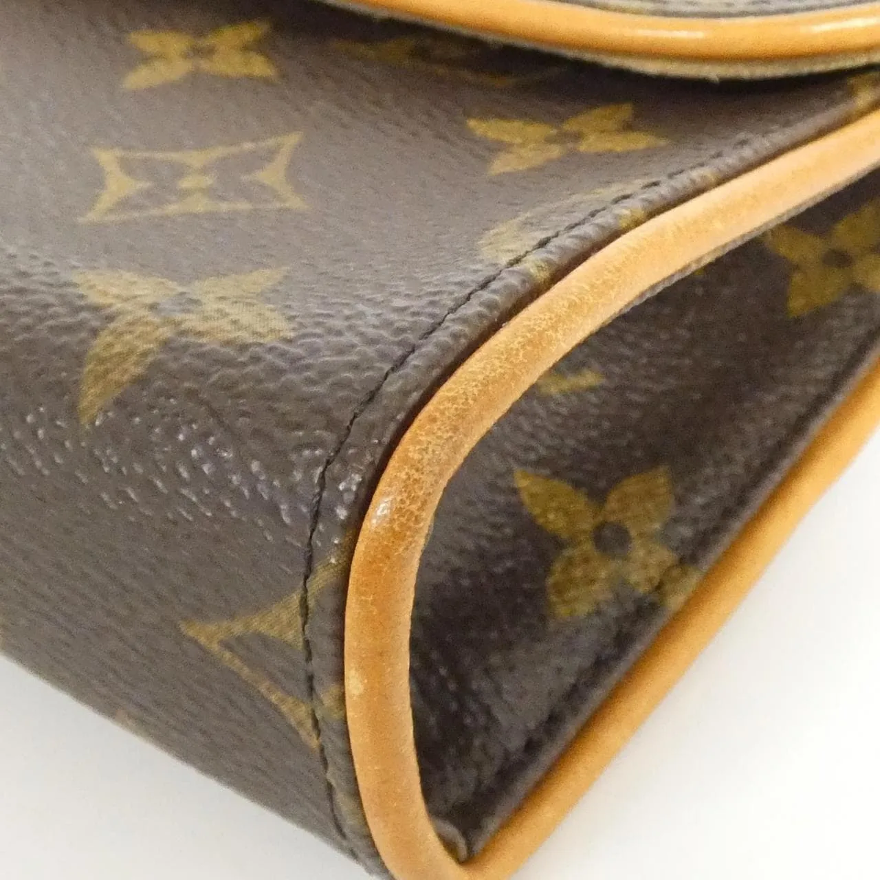 LOUIS VUITTON Pochette M51855+M67303 Belt Monogram 3