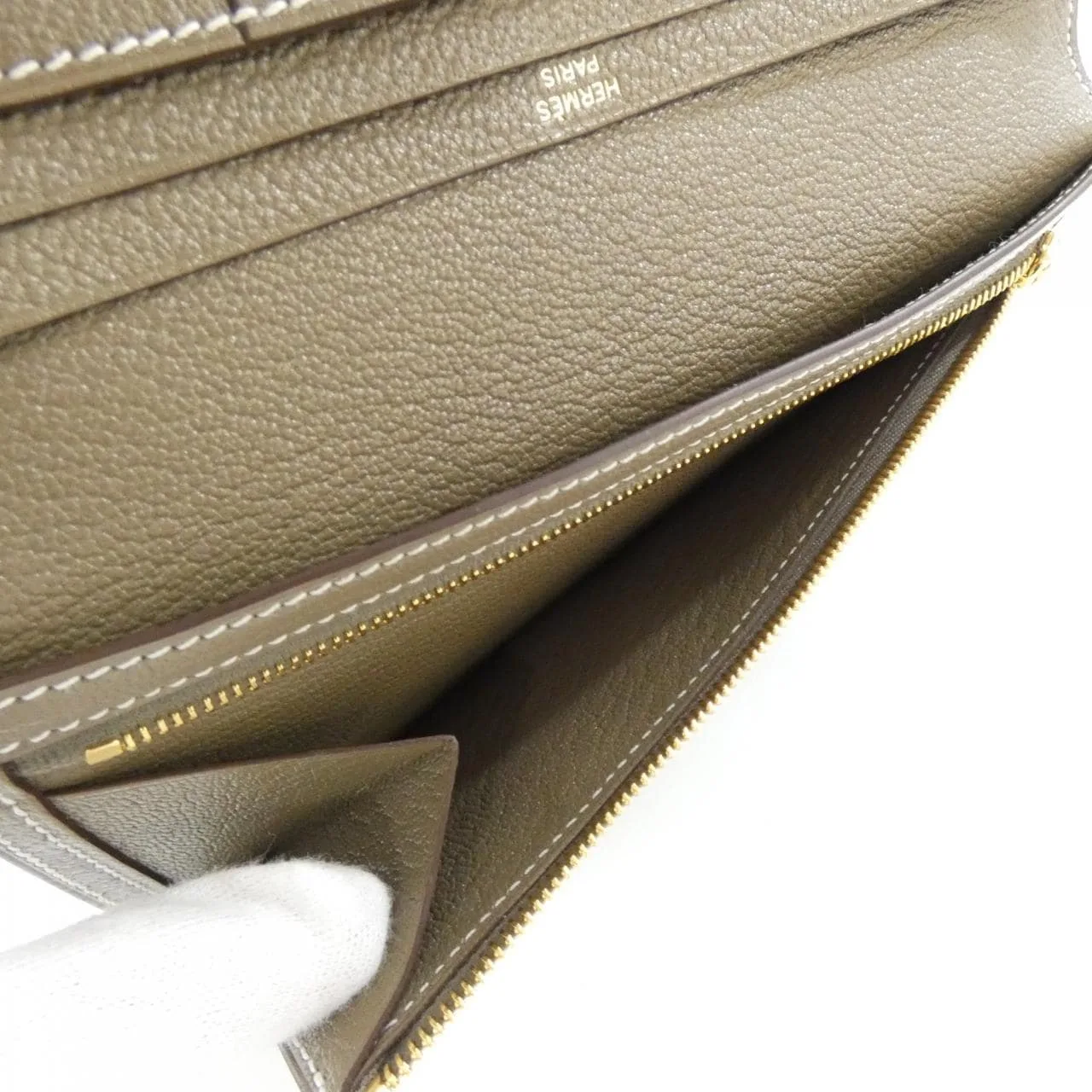 HERMES 039078CC Wallet 4